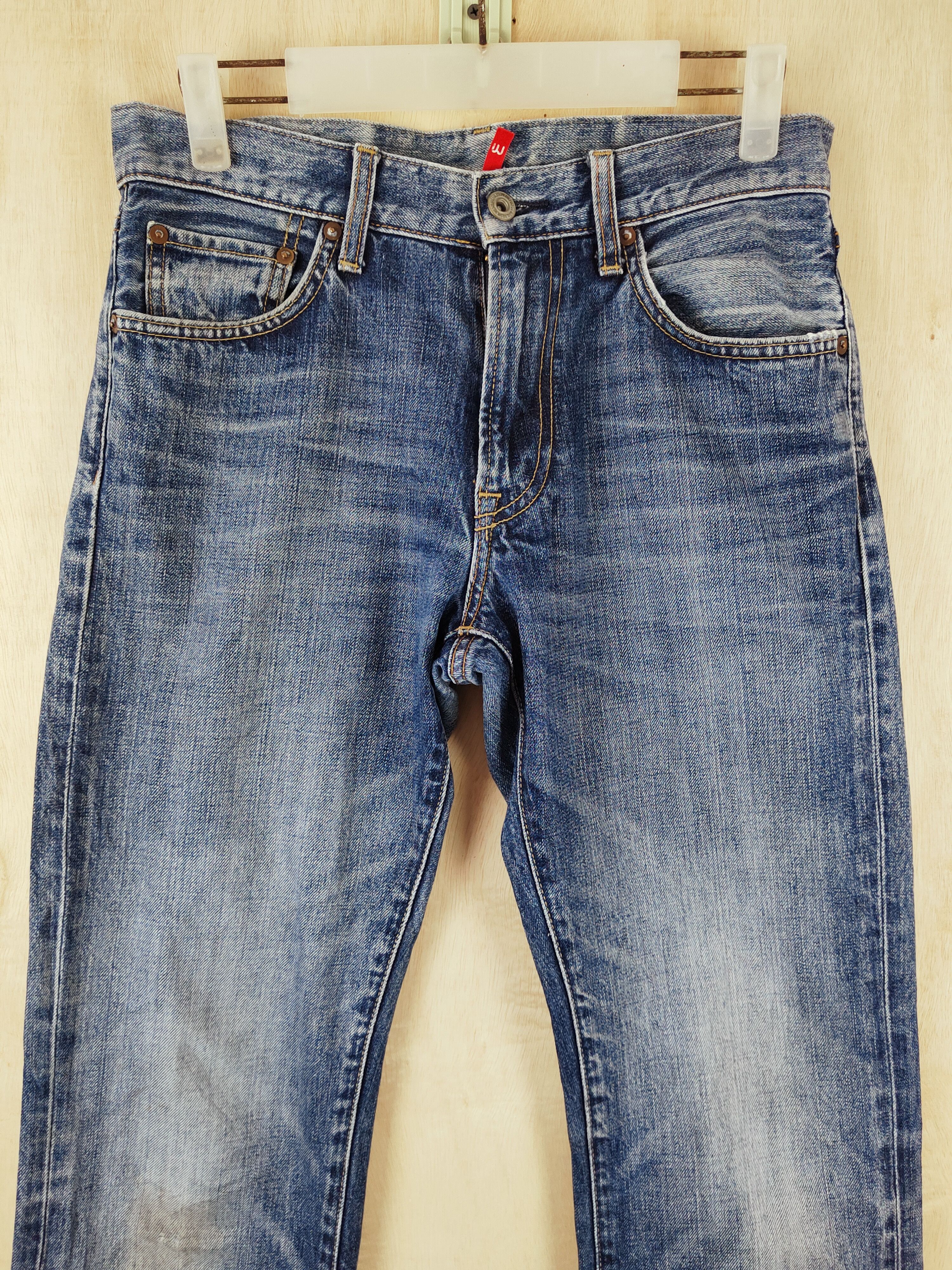 Japanese Brand Uniqlo Blue Faded Distressed Ripped Jeans #S2651 Size US 30 / EU 46 - 2 Thumbnail