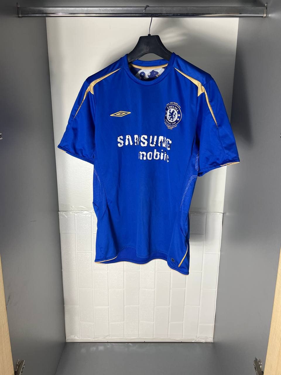 Umbro VINTAGE UMBRO FC CHELSEA LONDON ENGLAND SOCCER JERSEY RETRO Size US XL / EU 56 / 4 - 1 Thumbnail