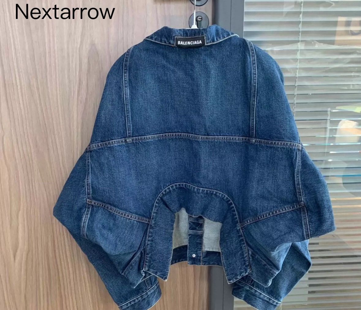 Balenciaga Balenciaga inverted collar logo blue denim jacket Size US S / EU 44-46 / 1 - 2 Thumbnail