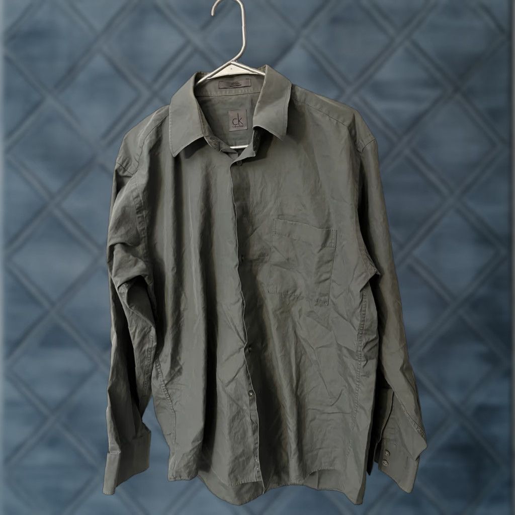 Calvin Klein Calvin Klein CK Shirt Men Button Dress Shirt Reg Fit Size 16.5 Gray Solid Size 46R - 1 Thumbnail