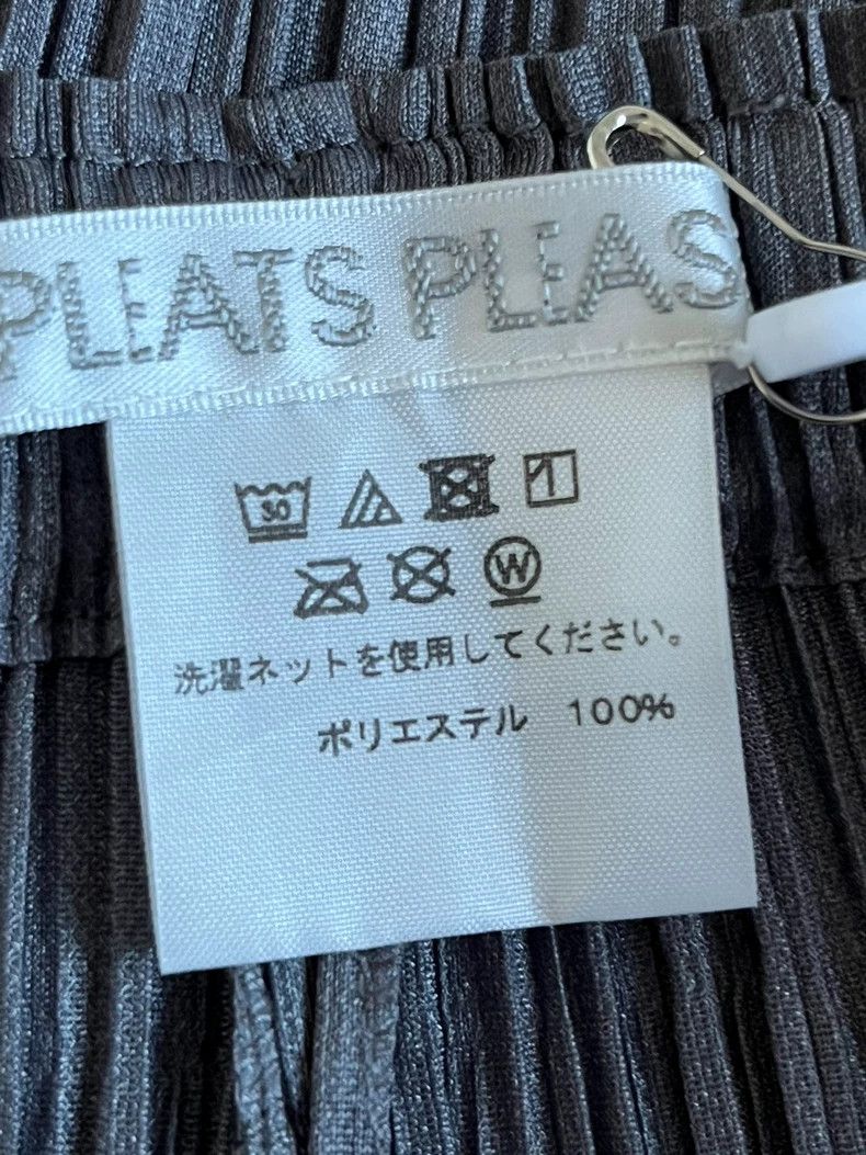 Issey Miyake Issey Miyake size:2 Black pleated pants Size 42" / US 20 - 3 Thumbnail
