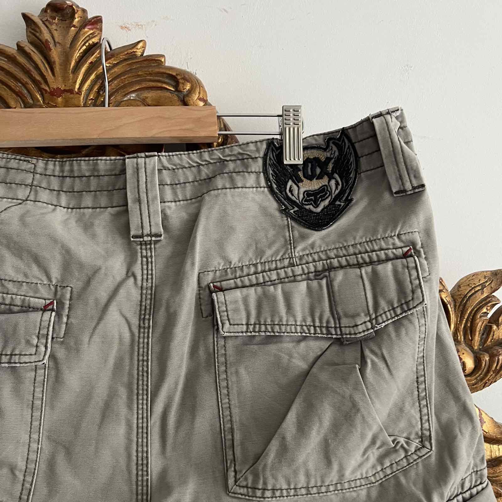 Fox Racing VINTAGE Fox Cargo Shorts Men Grey Baggy Skater BMX Sz 36 Size US 36 / EU 52 - 6 Thumbnail