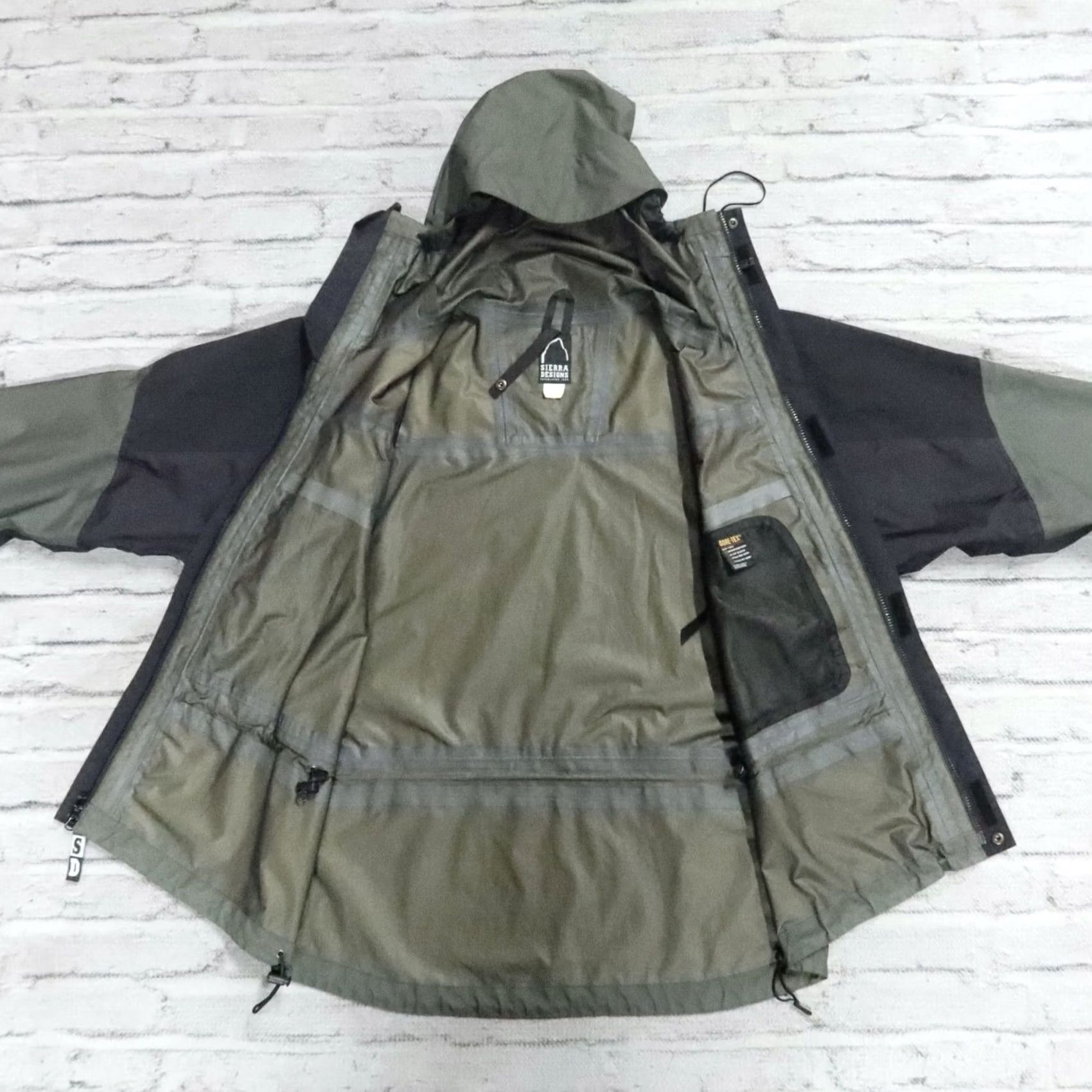 Sierra Designs VINTAGE Sierra Design Goretex Mountain Parka Jacket Men L Grey Size US L / EU 52-54 / 3 - 7 Thumbnail