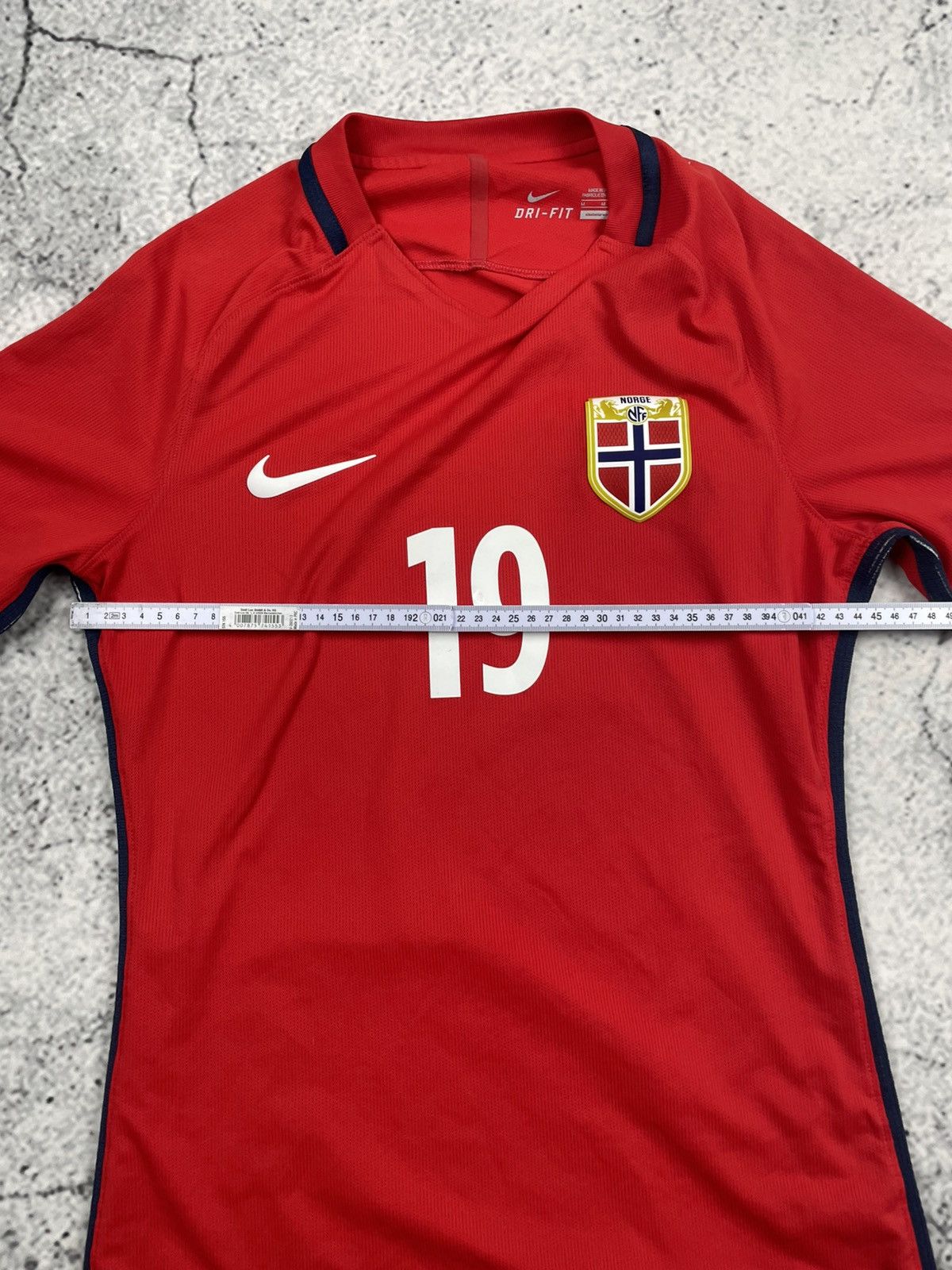Nike Nike M 2016 Norway Home Jersey Football Shirt Player Issue Size US M / EU 48-50 / 2 - 7 Thumbnail