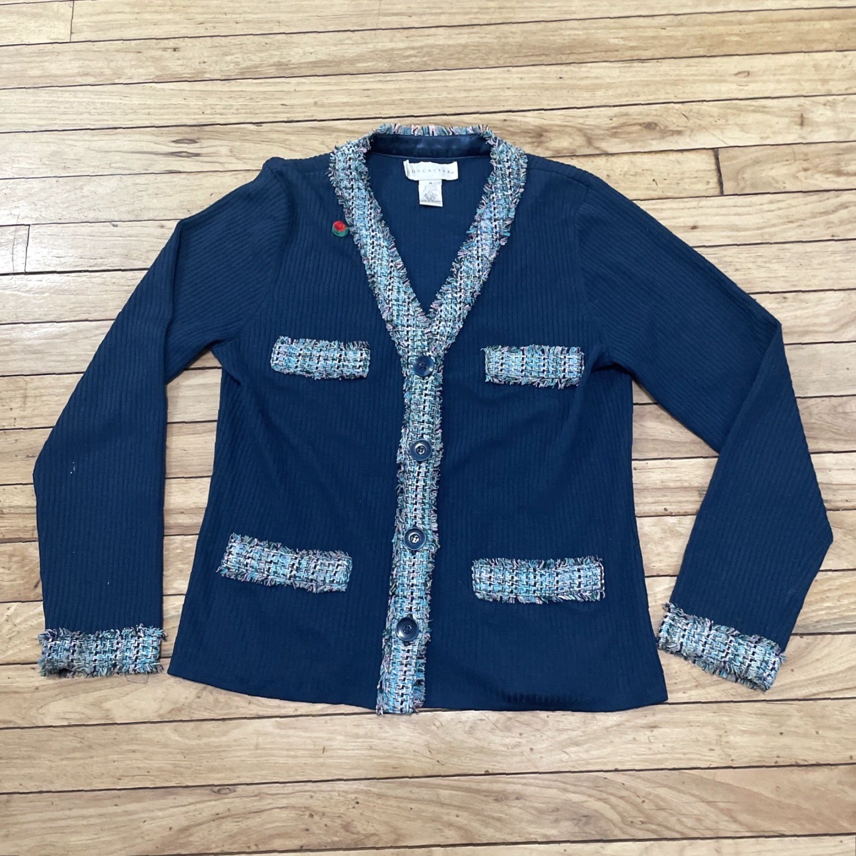 Vintage DON CASTER Sweater Womens M Cardigan Knit Long Sleeve V-Neck Blue 80% Silk Nylon Spandex Lightweight Breathable Stretch Womens Size M / US 6-8 / IT 42-44 - 3 Thumbnail