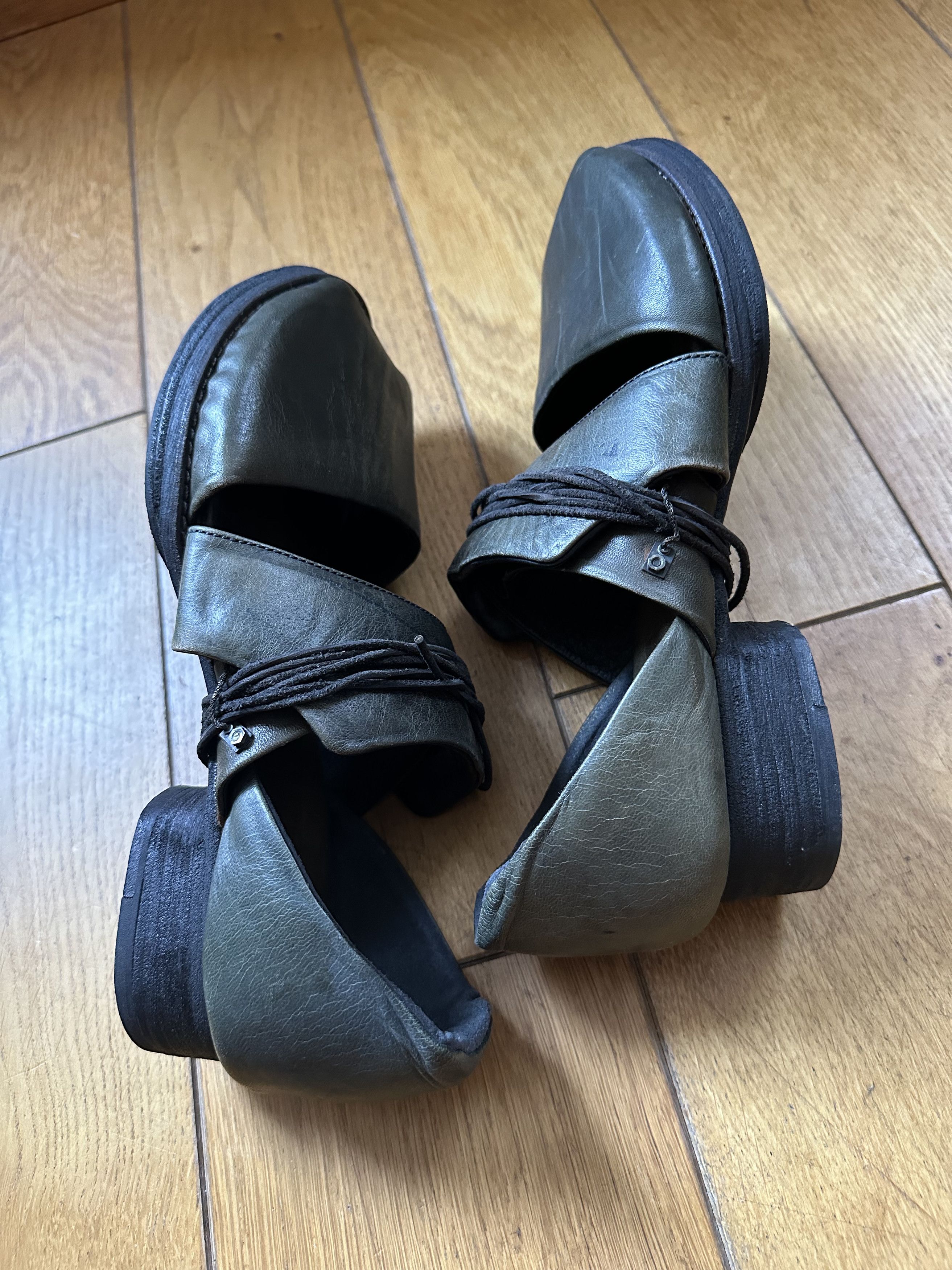 Devoa Guidi Olive Sandals Fits JP 42 Fits US 9-8.5 Size US 9 / EU 42 - 16 Thumbnail