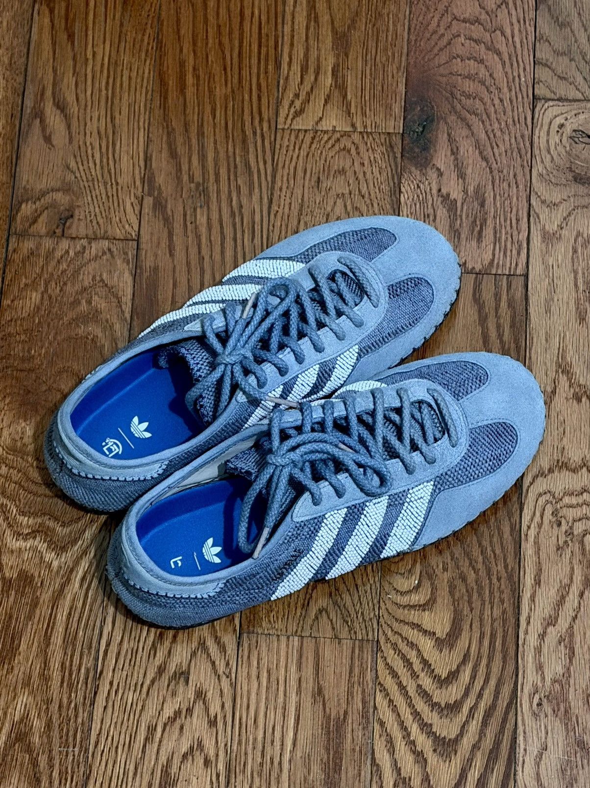 Adidas × CLOT Clot Gazelle Dip Dye Blueberry Size US 9 / EU 42 - 4 Thumbnail