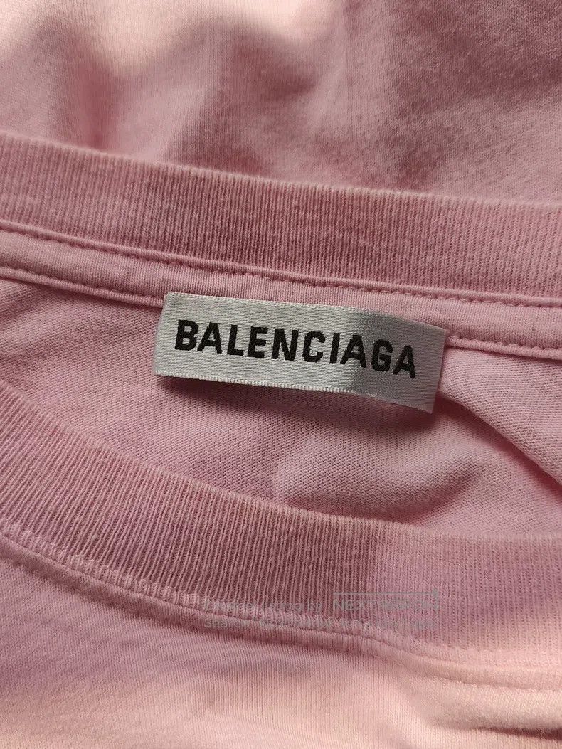 Balenciaga Balenciaga Short-Sleeve T-Shirt with Small Letter Logo Size US M / EU 48-50 / 2 - 3 Thumbnail