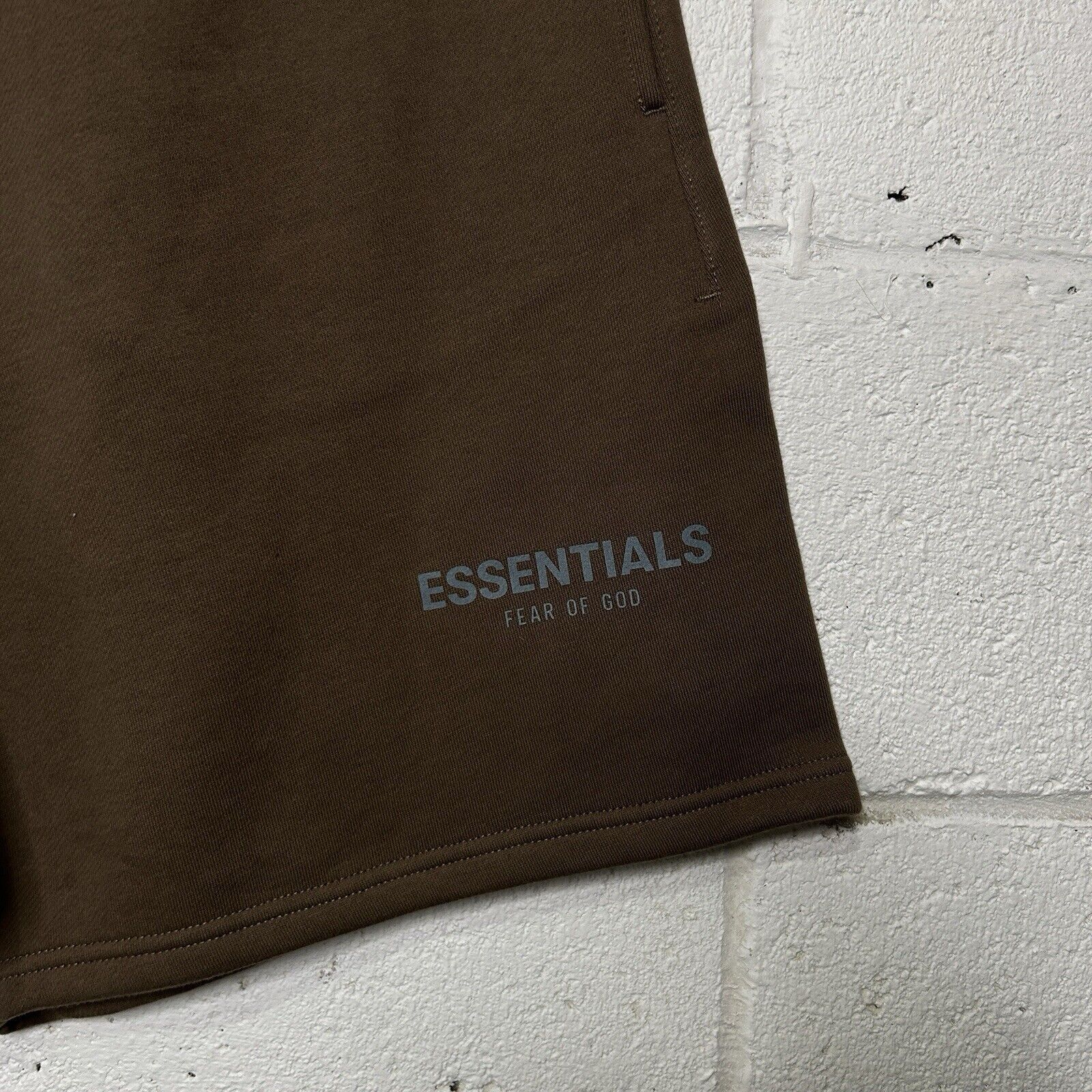 Essentials Essentials Fear Of God Fleece Sweat Shorts "Harvest" 2024 Size US 32 / EU 48 - 3 Thumbnail