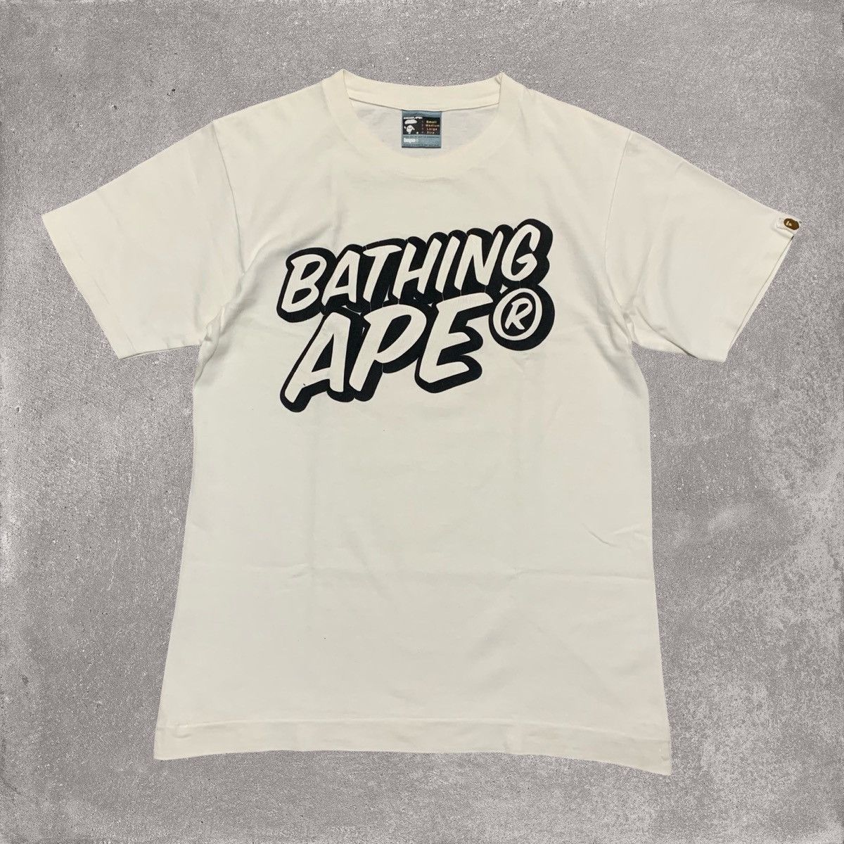Bape Bape Small Tee Graphic White A Bathing Ape T-Shirt Vintage Size US S / EU 44-46 / 1 - 1 Thumbnail