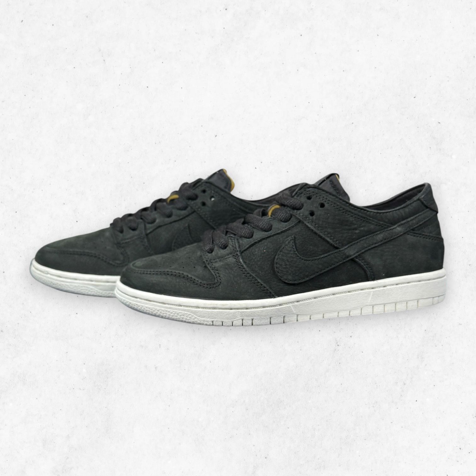 Nike Nike SB Dunk Low Decon Black Yellow Ochre Mens 6 AA4275 Size US 6 / EU 39 - 4 Thumbnail