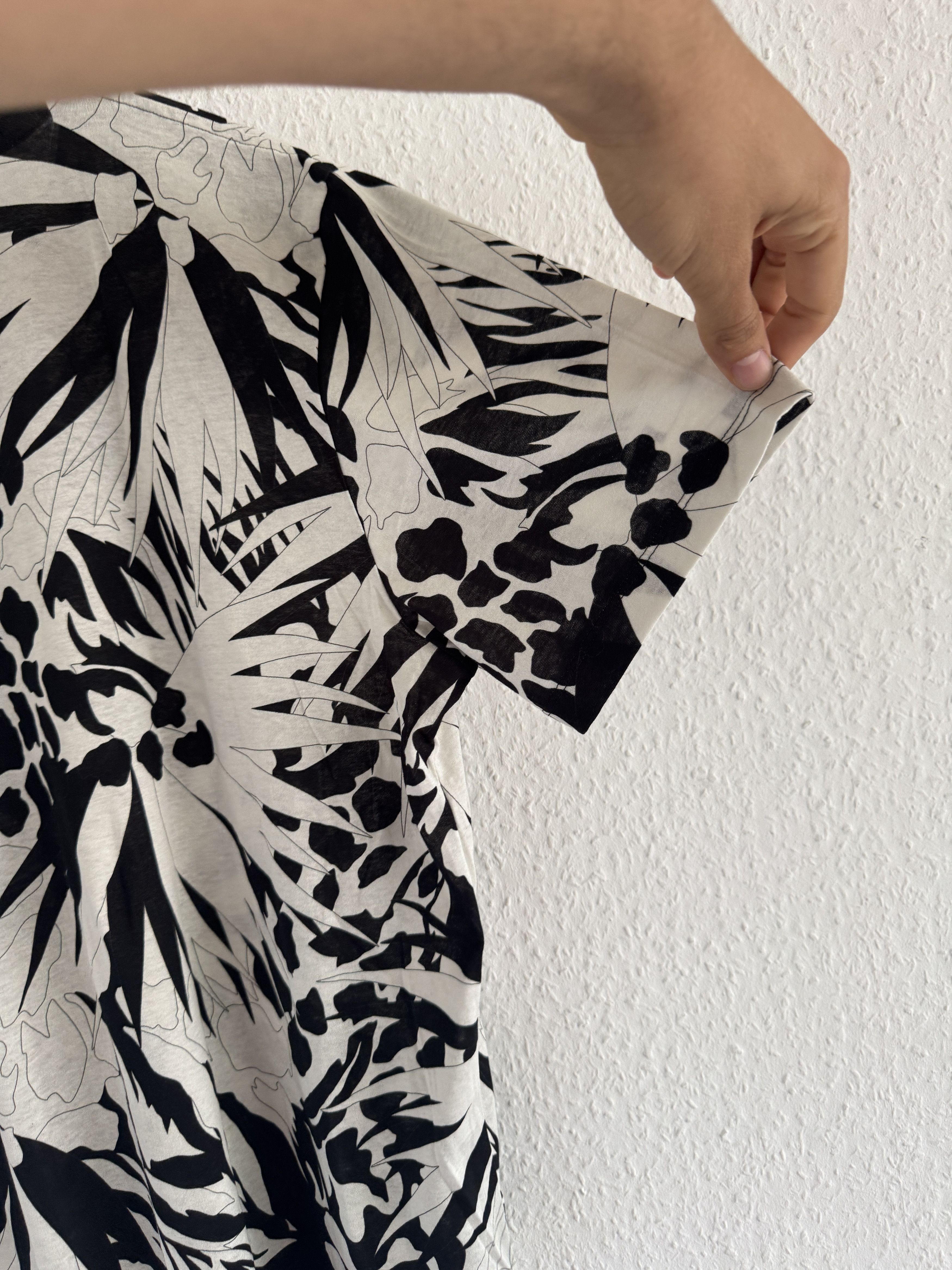 Saint Laurent Paris Jungle Flower Print T-Shirt Size US XL / EU 56 / 4 - 10 Thumbnail