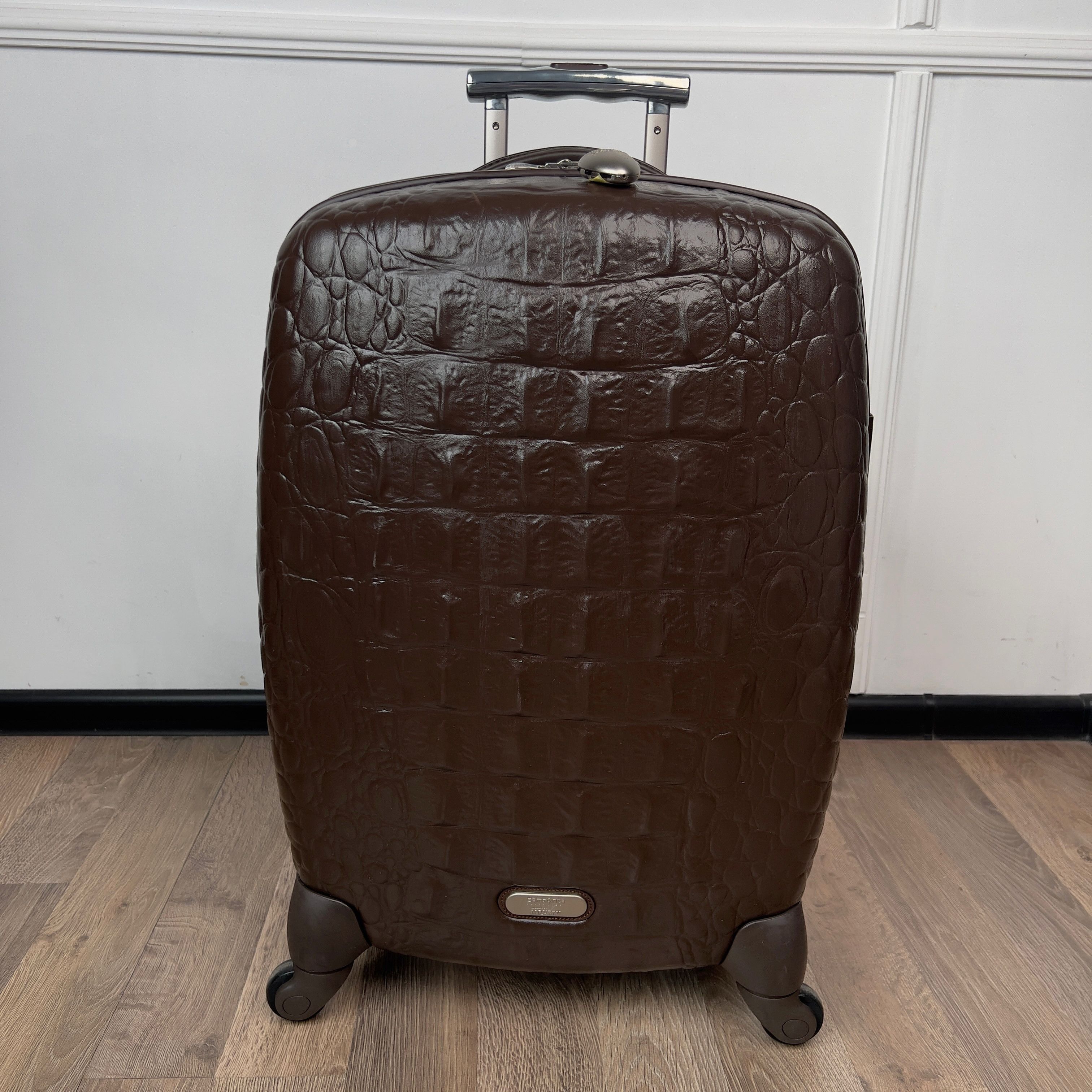 Samsonite RARE Alexander McQueen Spinner 65 Trolley Suitcase Crocodile Size ONE SIZE - 2 Thumbnail