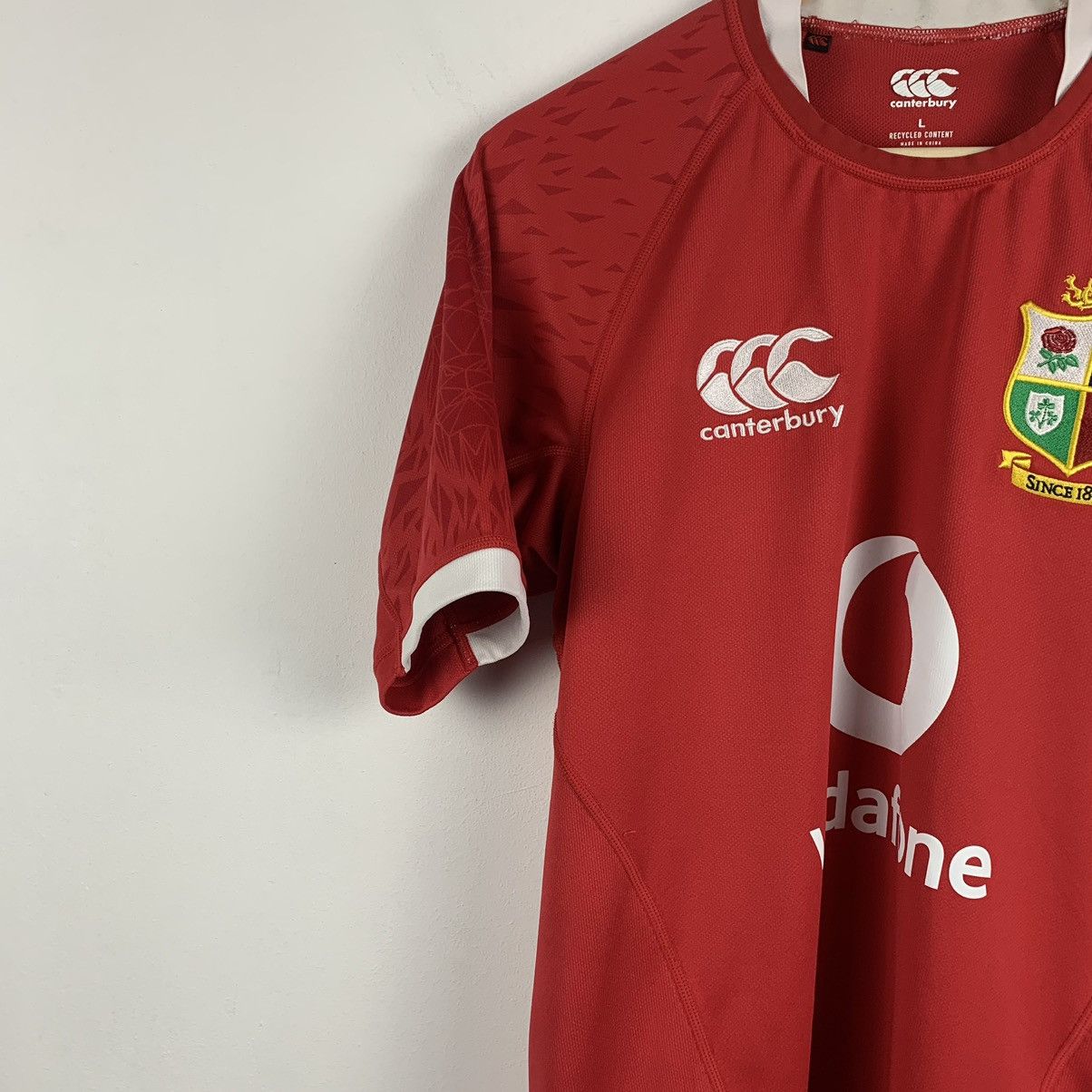 Canterbury of New Zealand Men’s Canterbury British & Irish Lions Rugby Shirt Size L Size US L / EU 52-54 / 3 - 4 Thumbnail