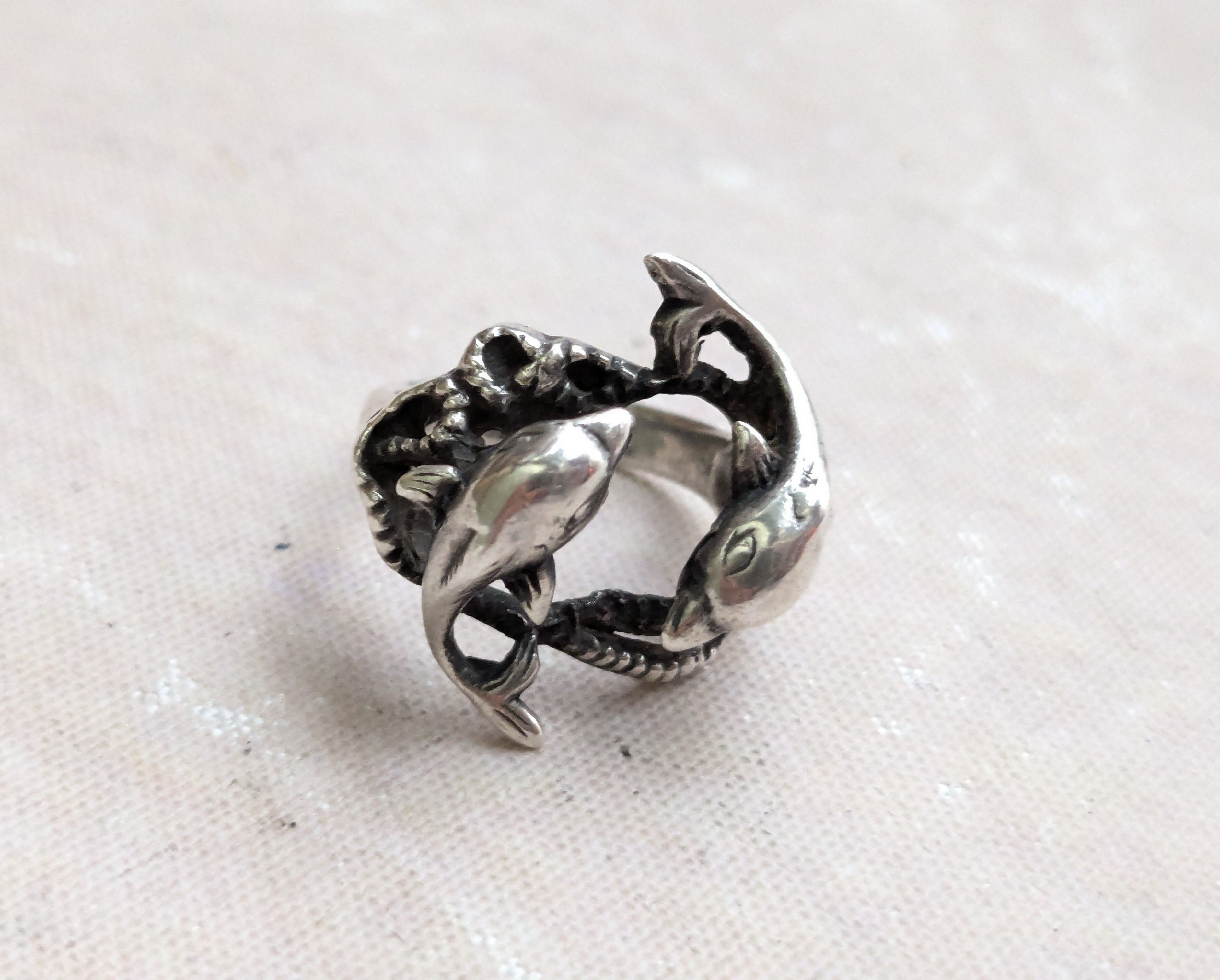 Sterling Silver Vintage Sterling Silver Ring Dolphin 5.75 Animal Size ONE SIZE - 1 Thumbnail