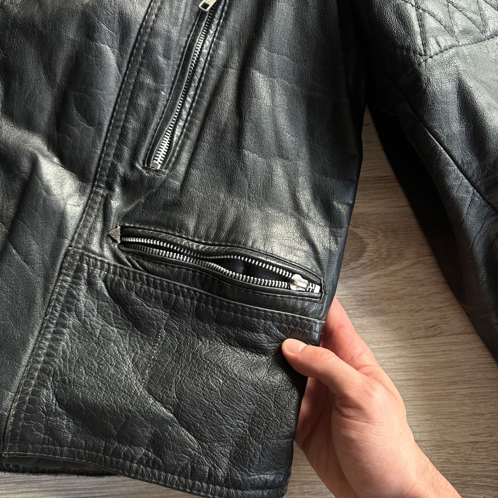 Leather Vintage Real Leather Biker Moto Motorcycle Jacket 9449AC Size US S / EU 44-46 / 1 - 6 Thumbnail