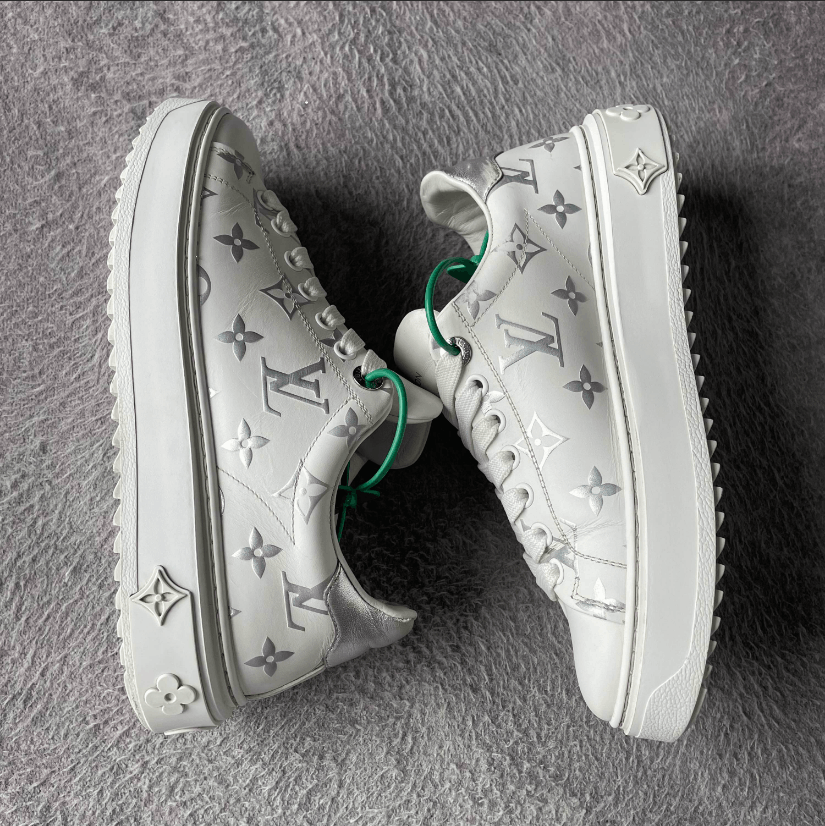 Louis Vuitton Louis Vuitton low-top shoes Size US 6.5 / IT 36.5 - 6 Thumbnail