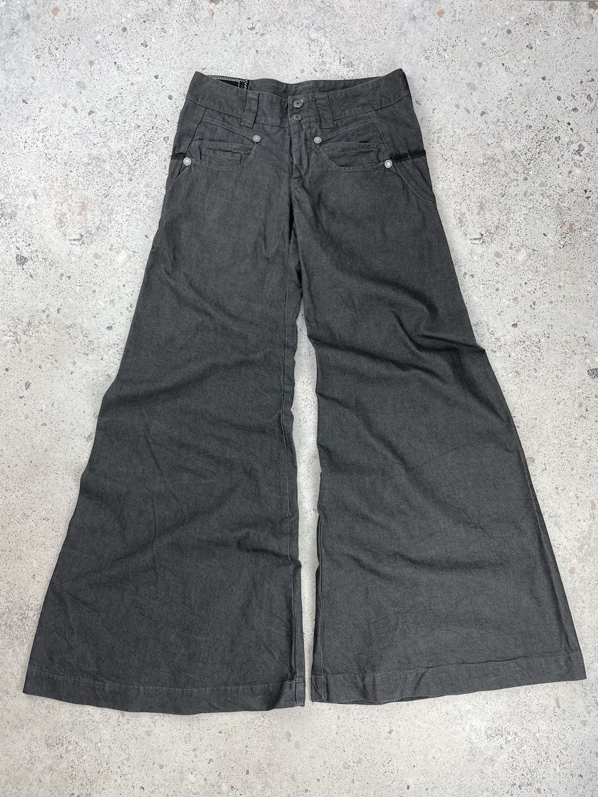 image of Avant Garde x Marithe Francois Girbaud Vintage Marithe Francois Girbaud Flared Pants Size 28 in Gre