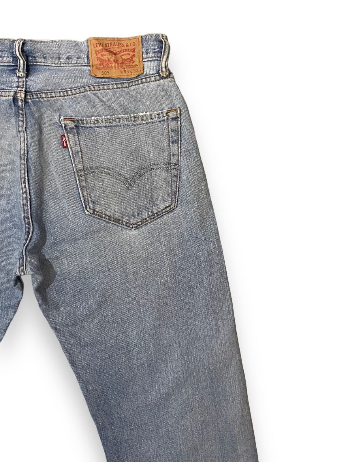 Levi's × Levi's Vintage Clothing Vintage Levis 505 Japan Button 3937 Faded Blue Regular Fit Size US 33 - 11 Thumbnail