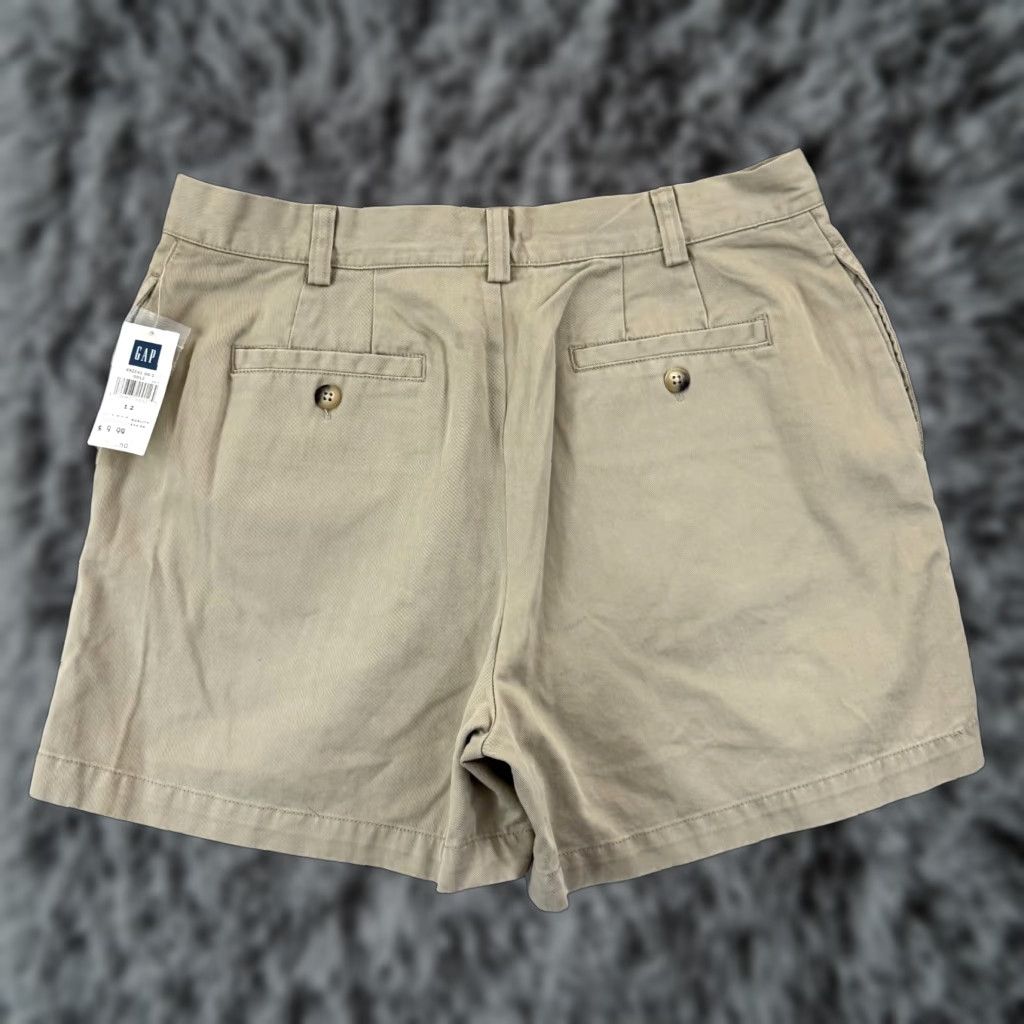 Gap VINTAGE Gap Shorts Womens 12 Beige Khaki Button Fly High Rise NWT Pockets Slim Chino 100% Cotton Spring Summer Fall Womens Size 34" / US 12 / IT 48 - 1 Thumbnail