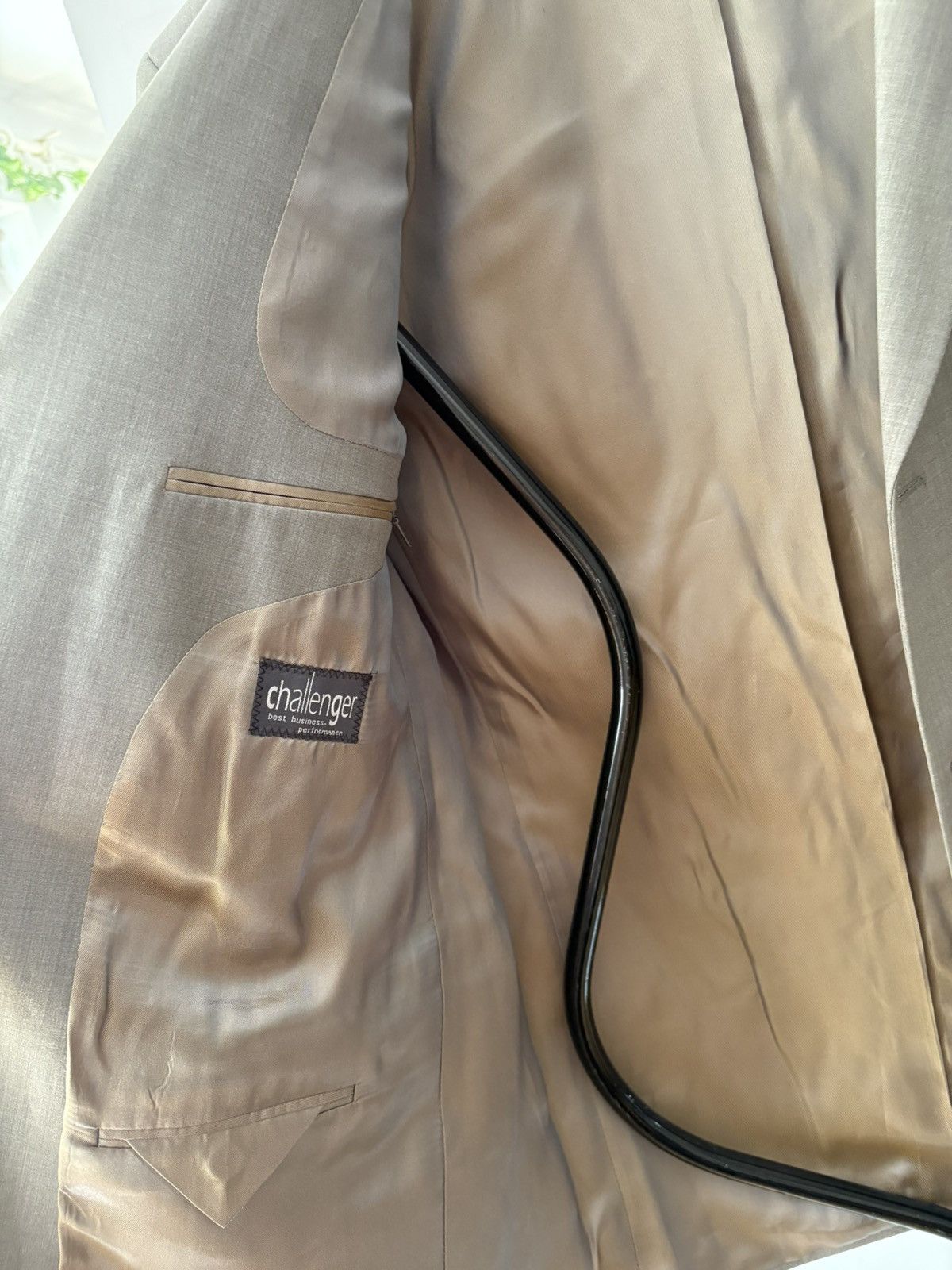 Bugatti × Designer Bugatti x Challenger – Men’s Classic Suit Size estimate: Size 52L - 8 Thumbnail