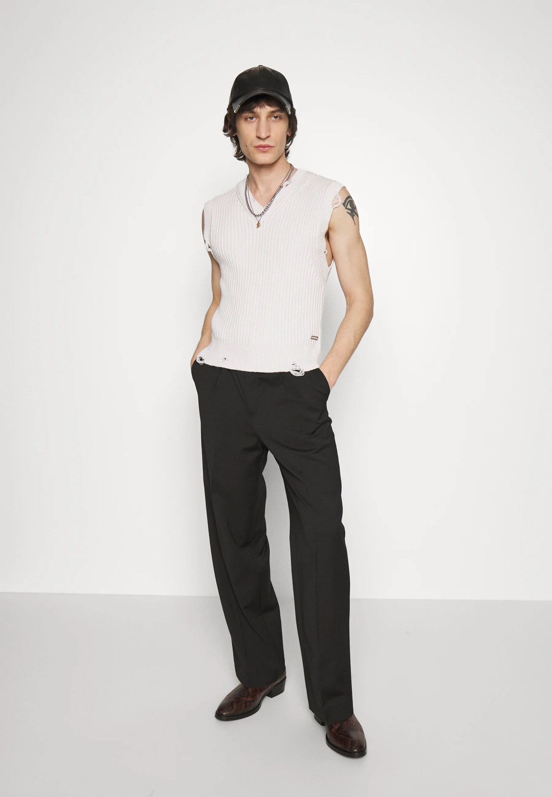 Han Kjobenhavn !DS! SS23 Han Kjobenhavn Distressed Knit Cream Vest Size US L / EU 52-54 / 3 - 3 Thumbnail