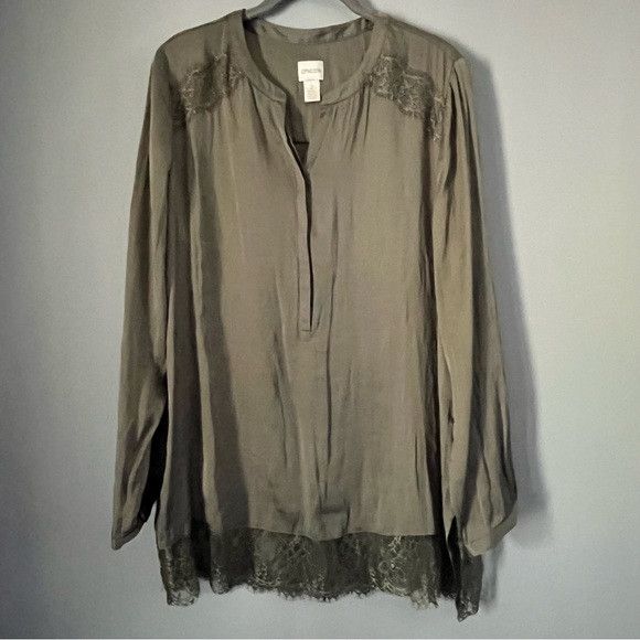 Chicos Chico's hidden half button polyester Lace Blouse Size 12 Size XL / US 12-14 / IT 48-50 - 1 Thumbnail