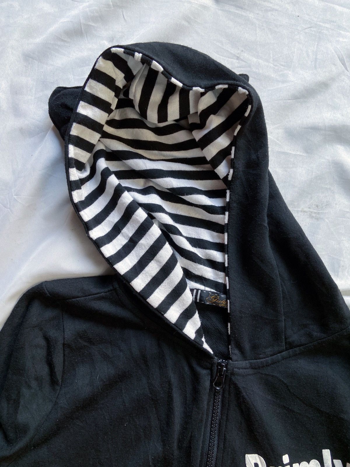 Beauty Beast PRIMLY AFFECTED NOVEL ZIP HOODIE Size US M / EU 48-50 / 2 - 6 Thumbnail