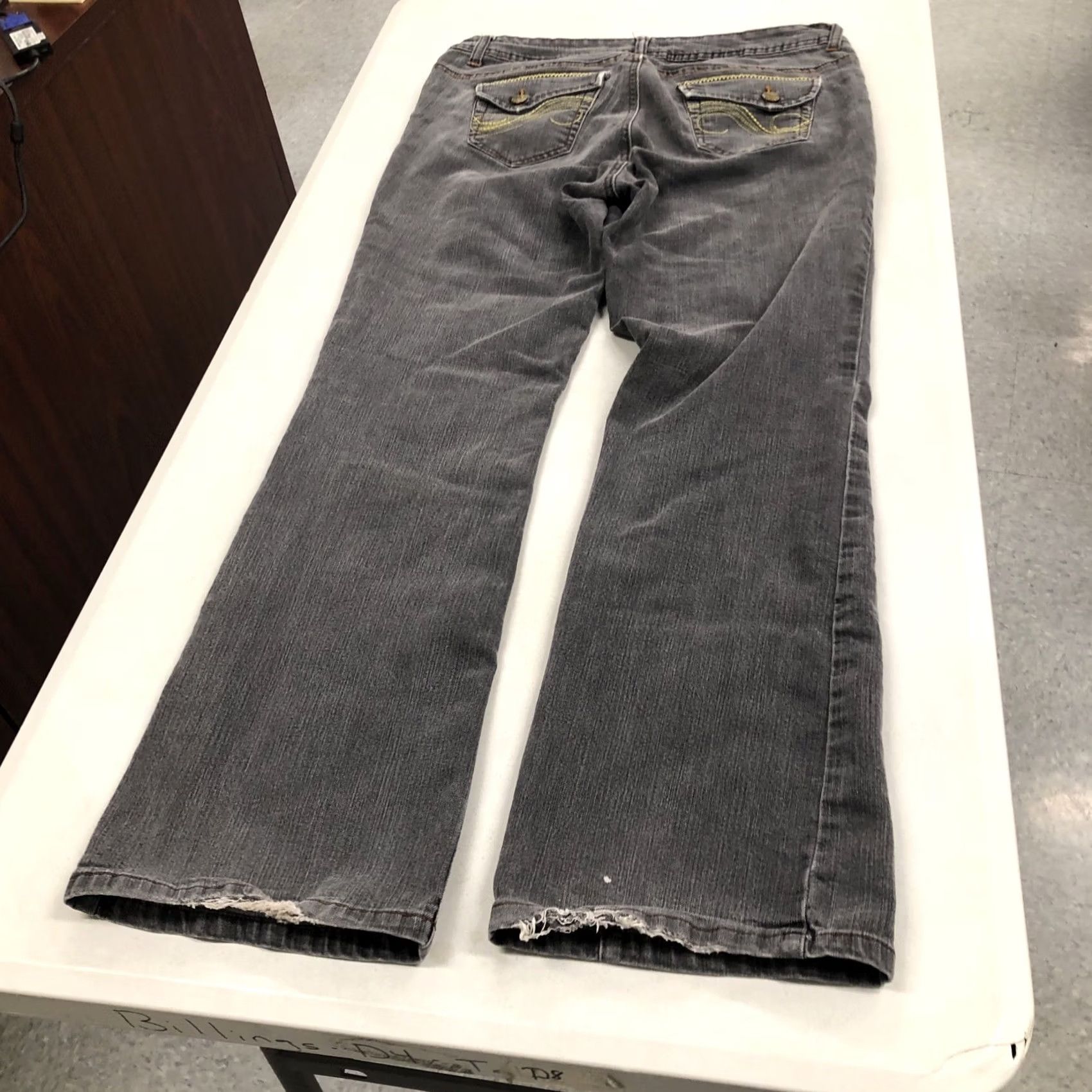 Southpole VINTAGE Southpole Jeans Womens 14 Blue Denim Embroidered Stretch 5-Pocket Regular Inseam 30 Size 36" / US 14 / IT 50 - 6 Thumbnail