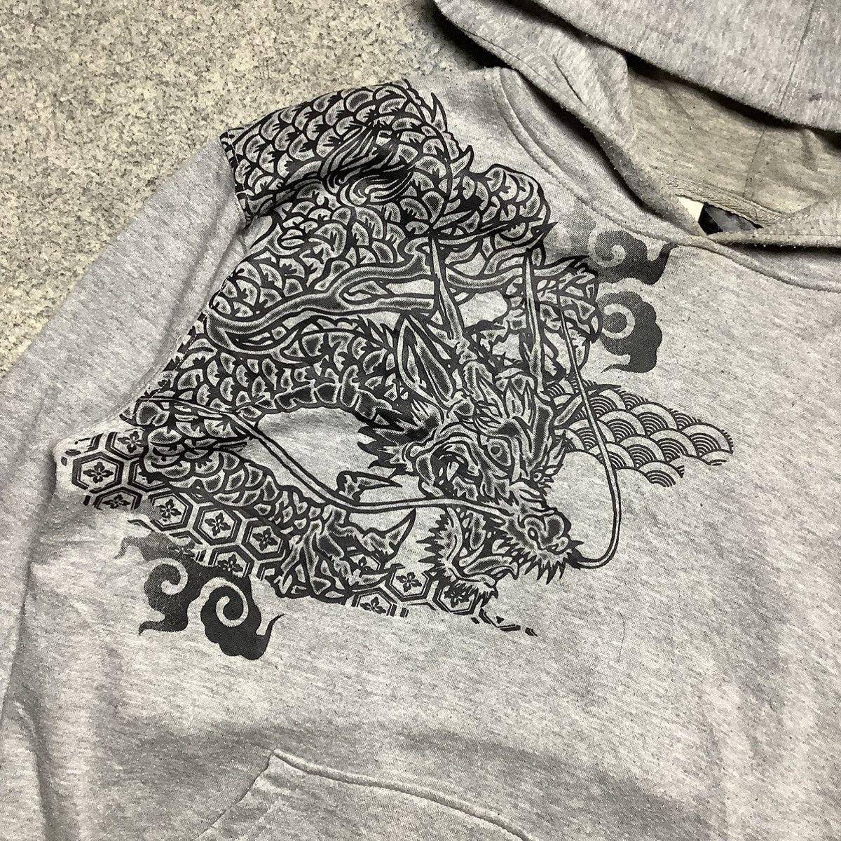 Vintage Sukajan Traditional Design Dragon Hoodie Size US L / EU 52-54 / 3 - 3 Thumbnail