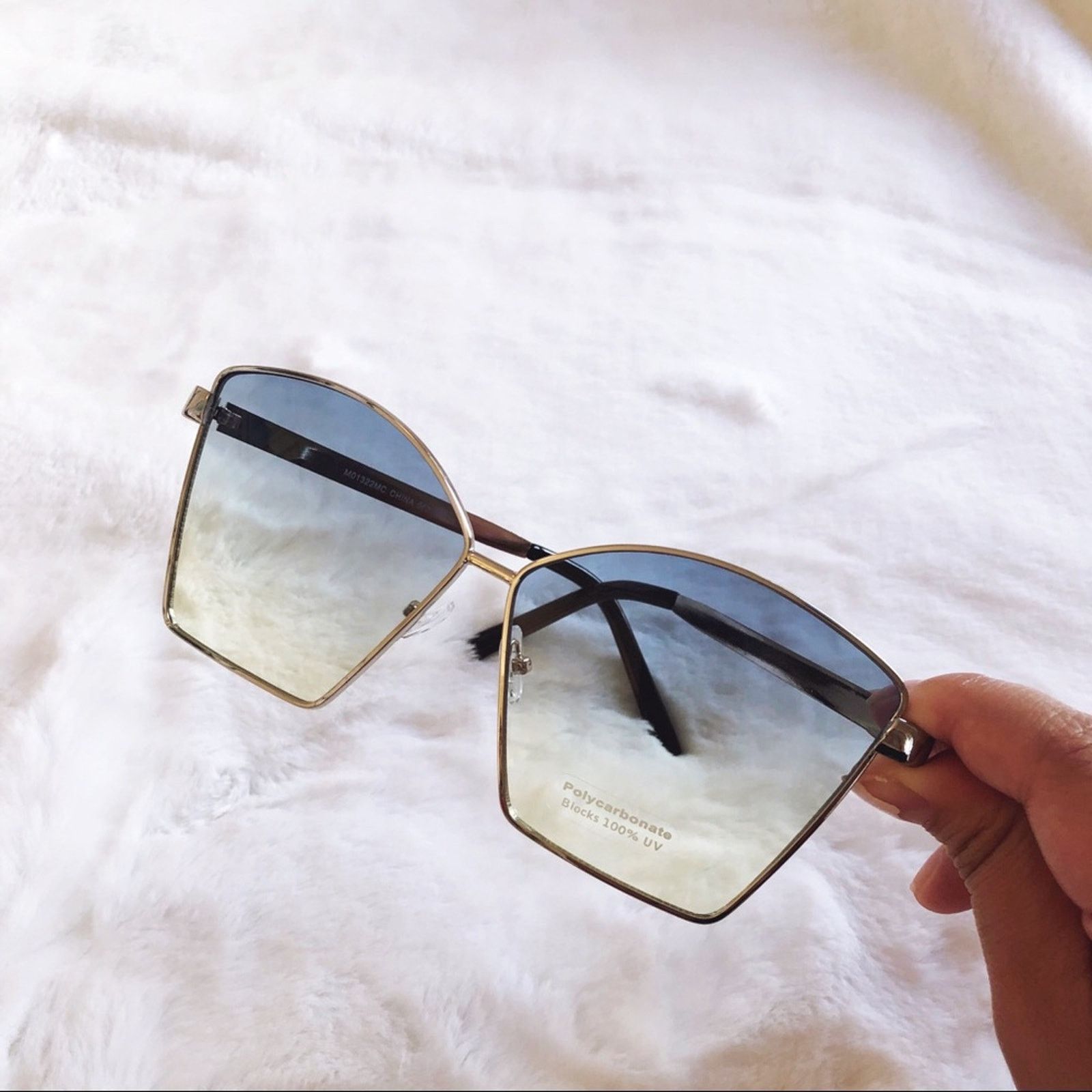 Other Aubrey Light Blue Gradient Oversized Sunglasses Size ONE SIZE - 5 Thumbnail