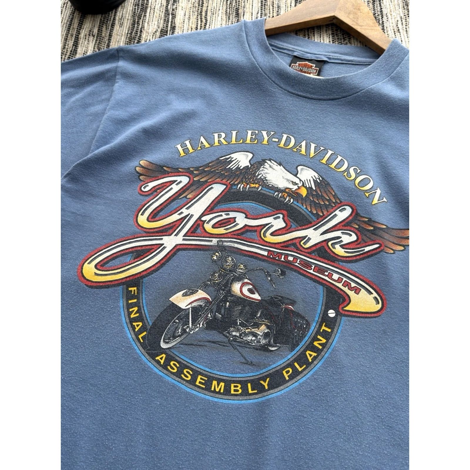 Harley Davidson VINTAGE Harley-Davidson T-Shirt Men L Blue 90s York Museum Single Stitch Logo Theme 80s 90s Biker Cartoon USA Streetwear Merch 3d Emblem Size US L / EU 52-54 / 3 - 6 Thumbnail