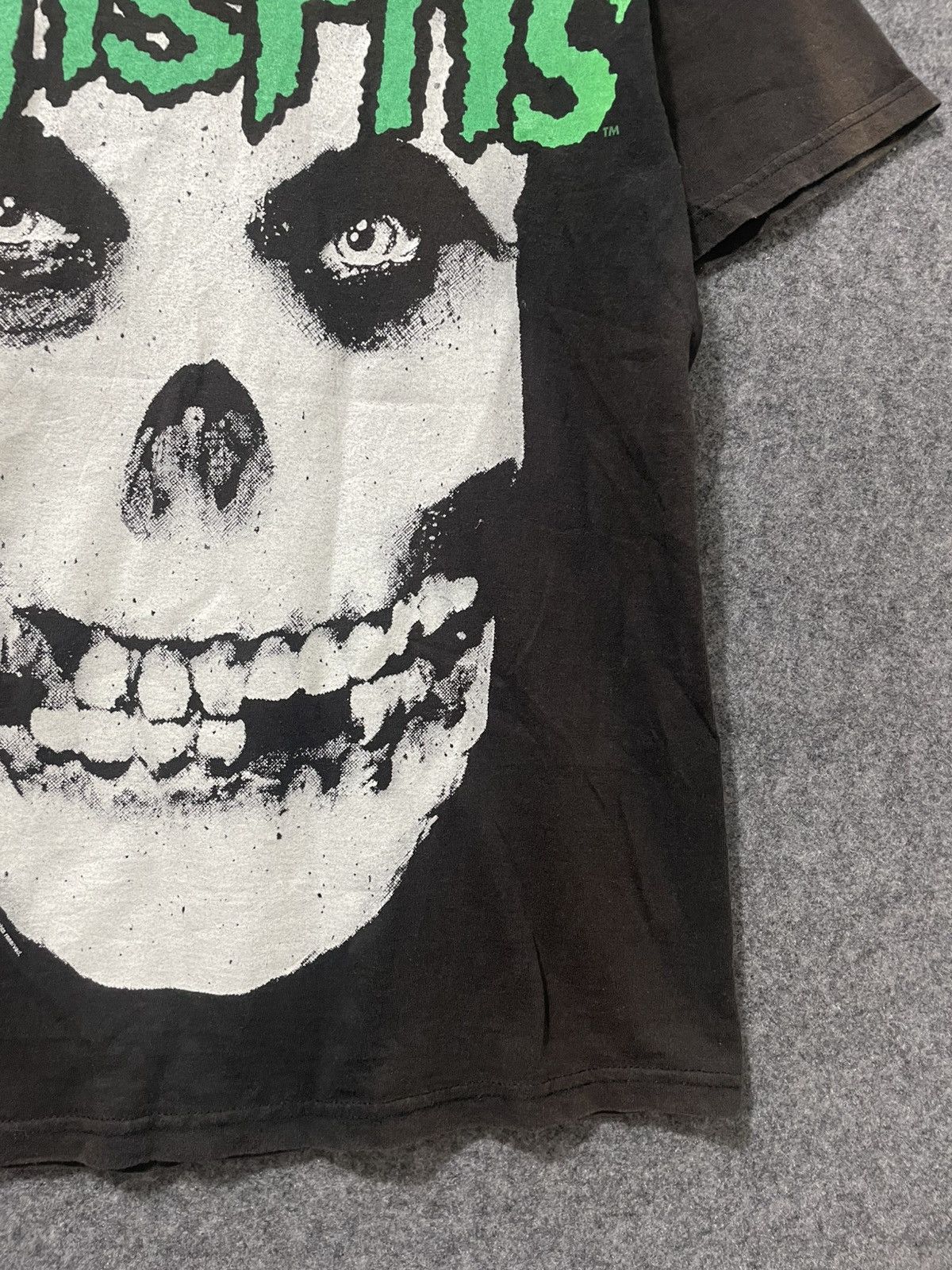 Band Tees Vintage Misfits Glow In The Dark T-Shirt Size US M / EU 48-50 / 2 - 4 Thumbnail