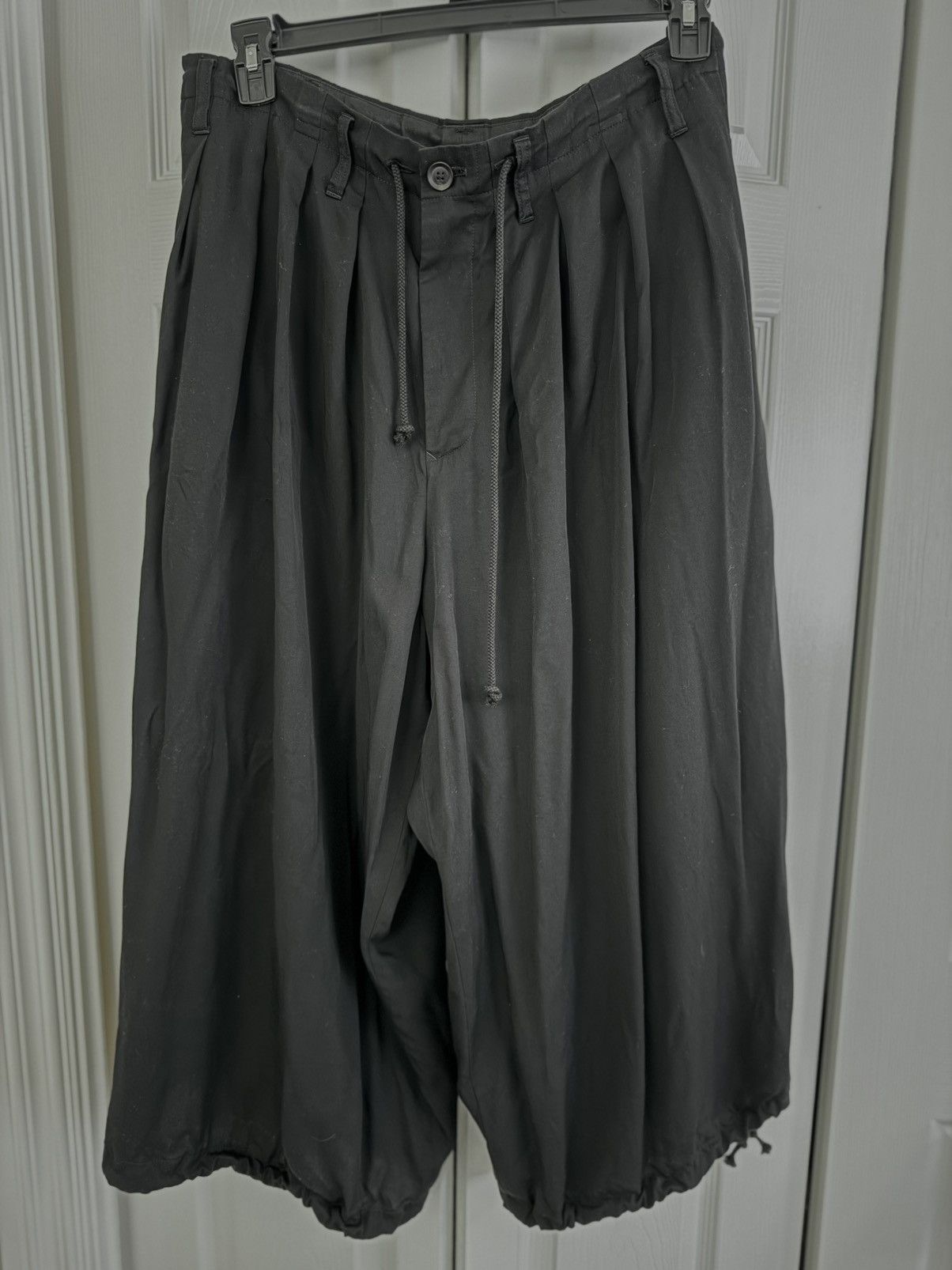 Yohji Yamamoto 19AW Yohji Black Scandal Pleated Balloon Pants Size US 34 / EU 50 - 3 Thumbnail