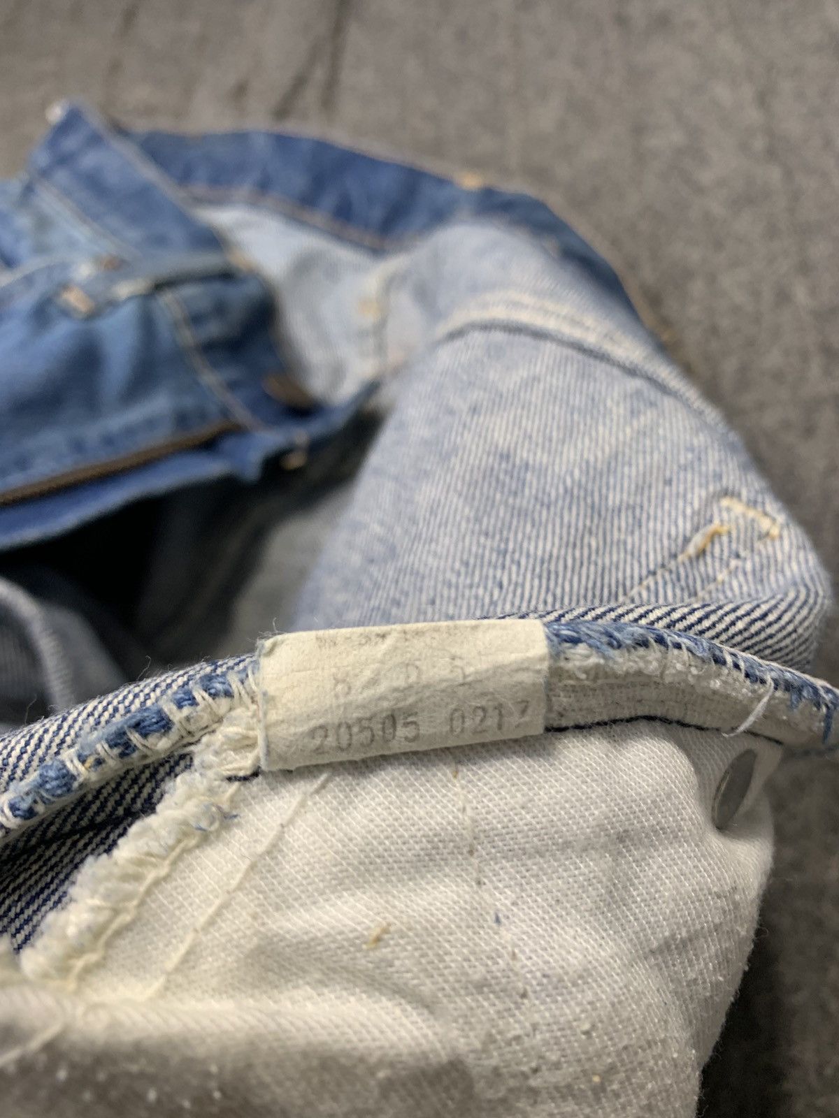 Levi's Vintage Clothing 70s 80s Levis Lot 20505-0217 Orange Tab Indigo Denim Jeans Size US 31 - 9 Thumbnail