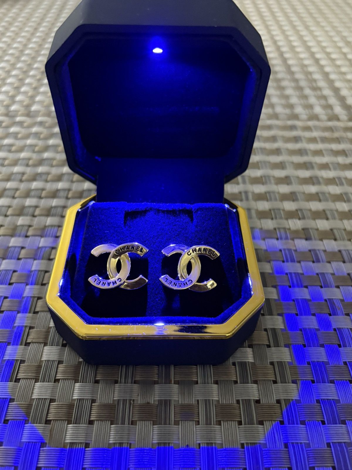 Chanel Chanel Vintage Gold Plated Stud Earrings Size ONE SIZE - 9 Thumbnail