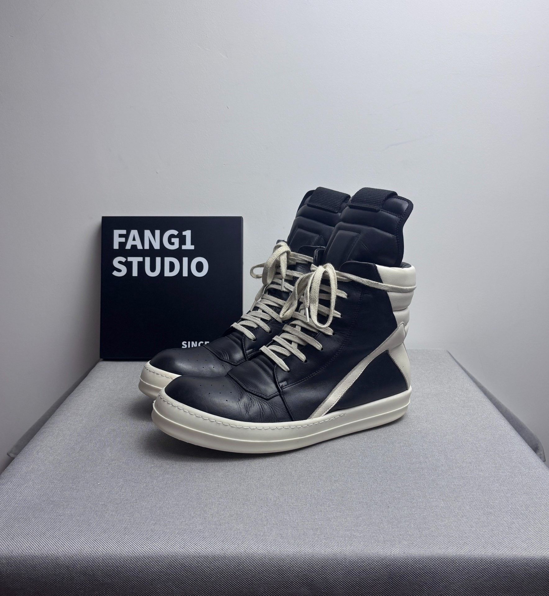 Rick Owens Rick Owens Leather Black Hitop Sneakers 9 Men Size US 9 / EU 42 - 1 Thumbnail