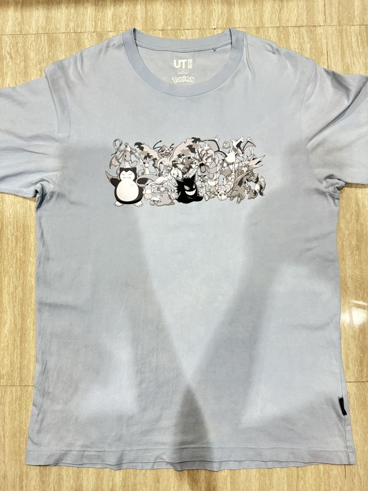 Nintendo LIMITED EDITION Pokemon back shadow x Uniqlo Size US L / EU 52-54 / 3 - 1 Thumbnail