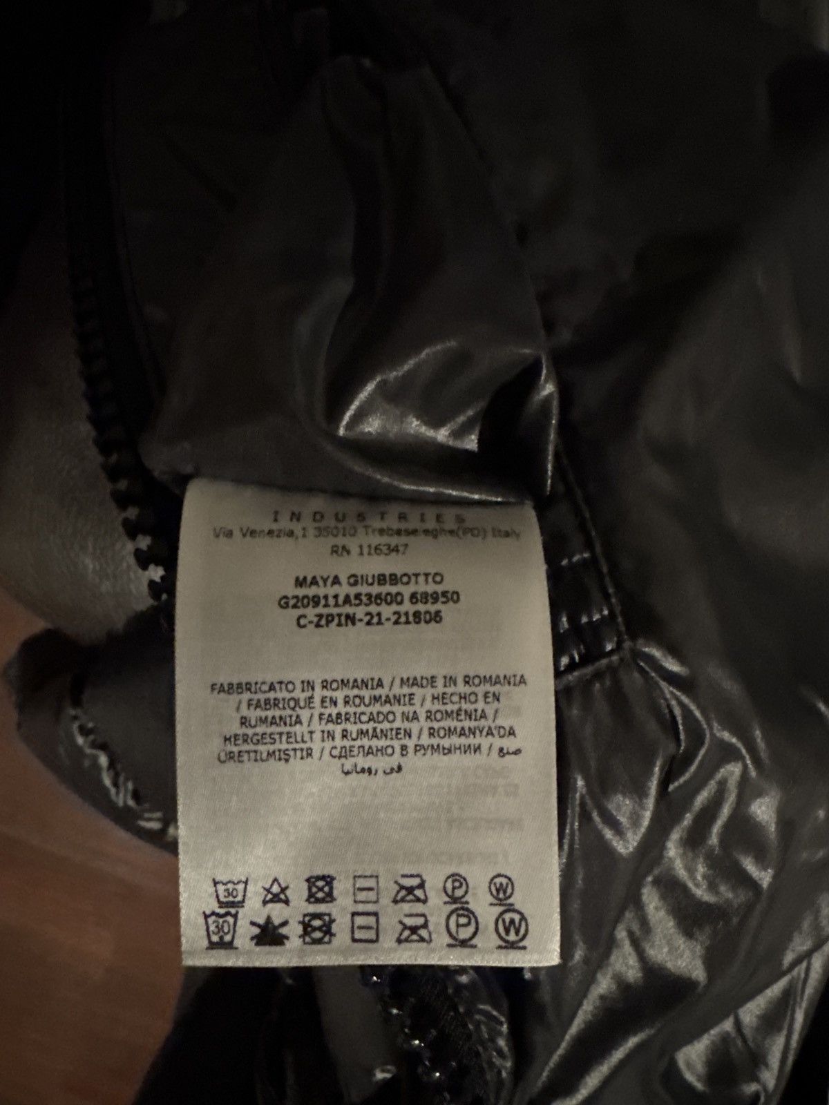 Moncler Moncler Maya jacket Size US L / EU 52-54 / 3 - 23 Thumbnail