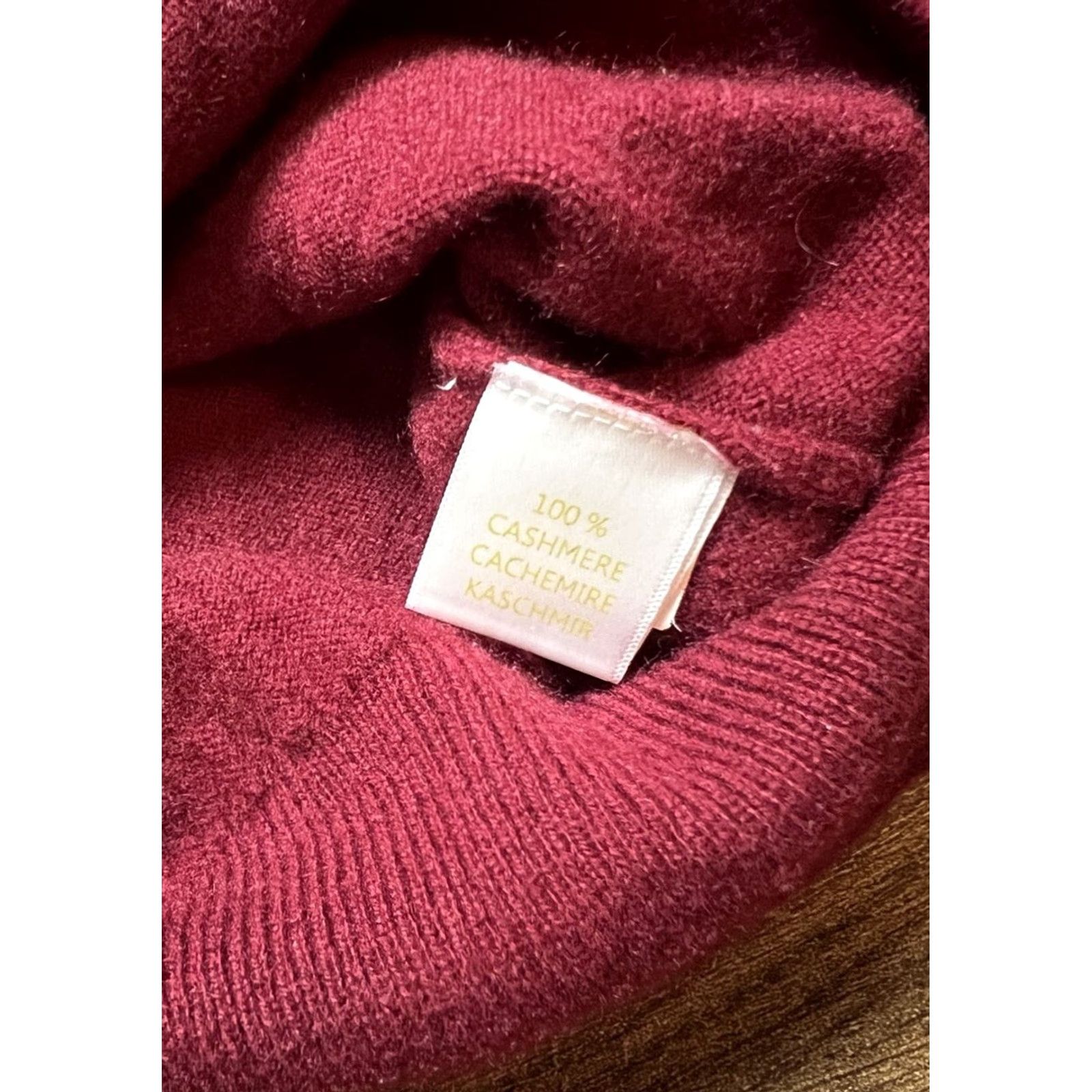 Vintage Patrick James Reserve Mens Sweater Burgundy Red V-Neck 100% Cashmere Medium Knit Pullover Size US M / EU 48-50 / 2 - 6 Thumbnail