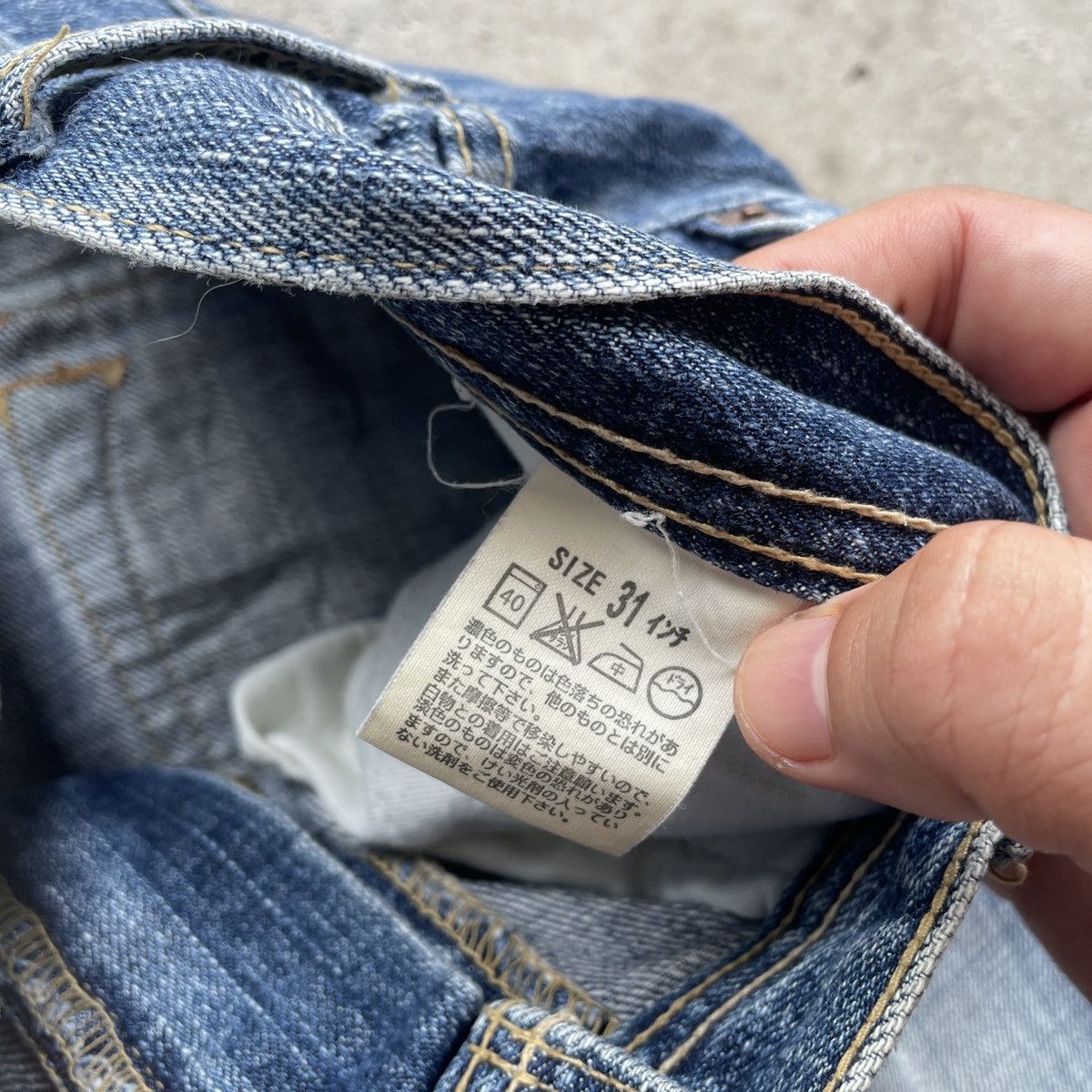 Levi's Vintage Clothing Vintage Levi’s Distressed Jeans Faded Denim Pants W32x31 Size US 32 / EU 48 - 7 Thumbnail