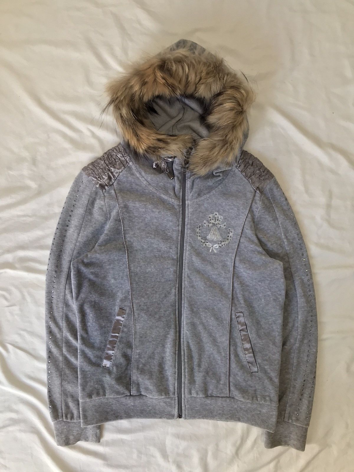 Beauty Beast Arena Velvet zup fur Hoodie Lgb ifsix gothic style Size US M / EU 48-50 / 2 - 1 Thumbnail