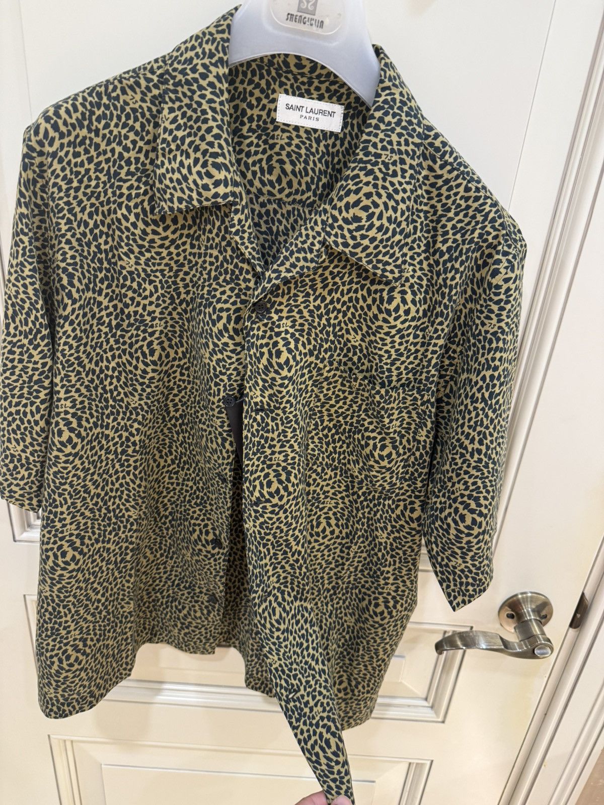 Saint Laurent Paris Leopard-print bowling shirt size L Size US M / EU 48-50 / 2 - 15 Thumbnail