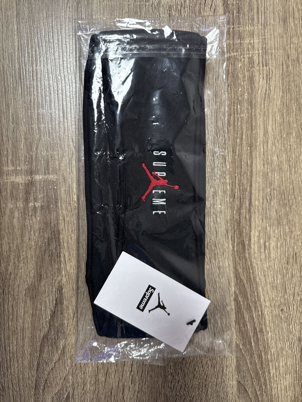 Jordan Brand × Supreme Supreme New York X Jordan Headband FW24 Size ONE SIZE - 4 Thumbnail