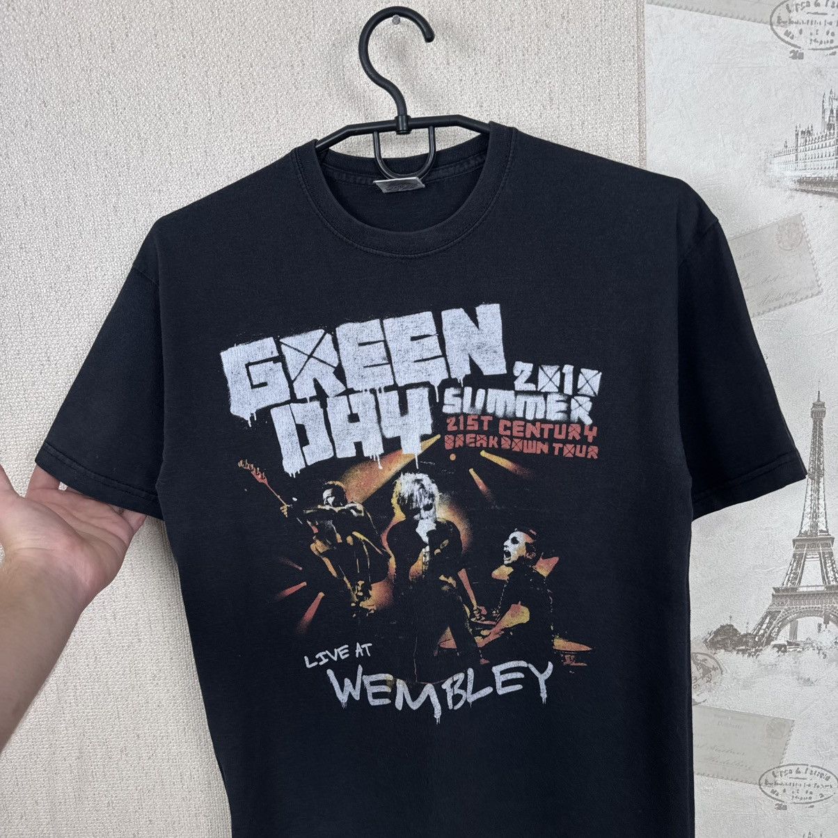 Other Vintage Green Day T shirt 2010 Rock Summer Breakdown Sz S Size US S / EU 44-46 / 1 - 8 Thumbnail