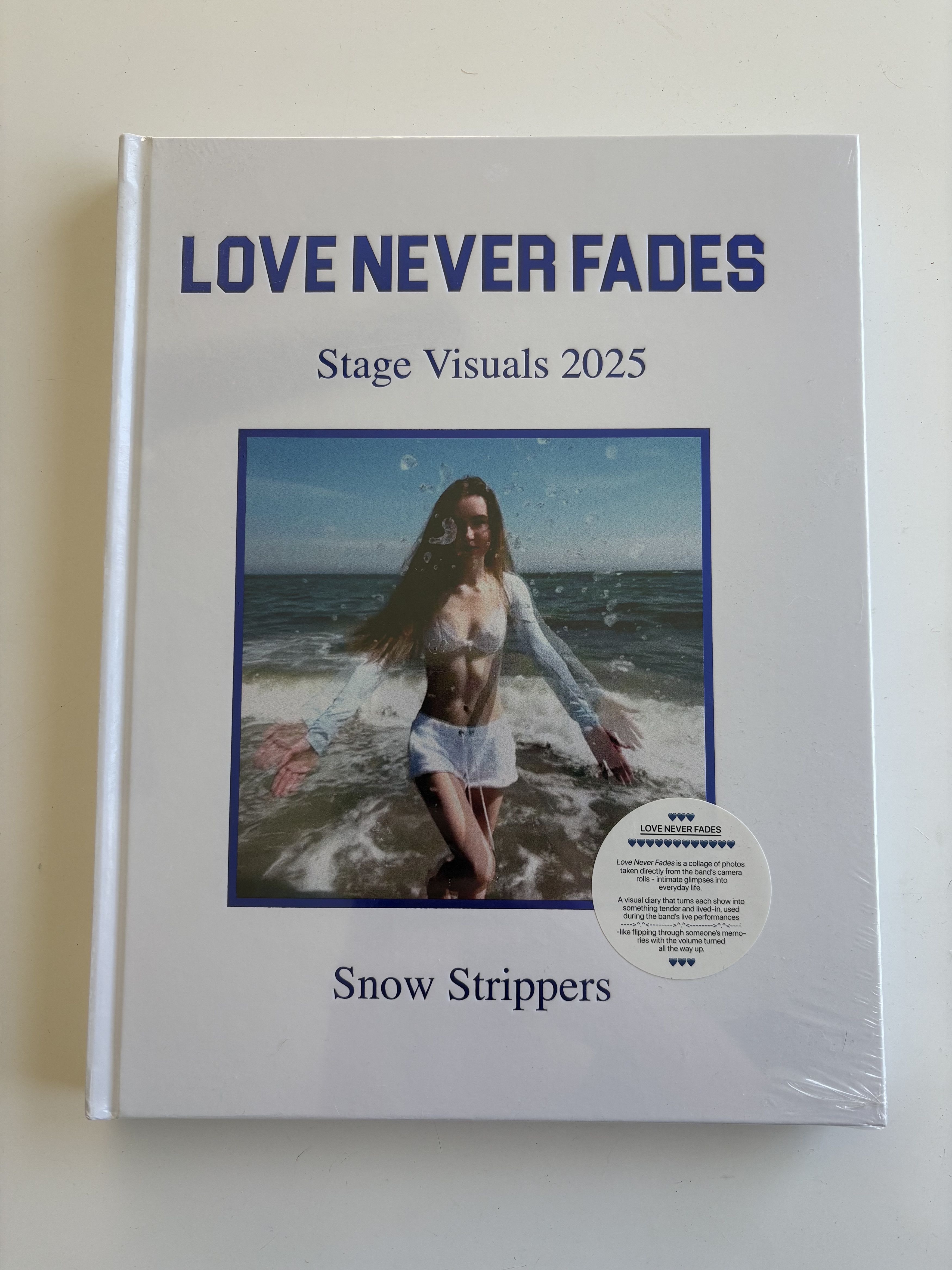 Snow Strippers Love Never Fades Stage Visuals 2025