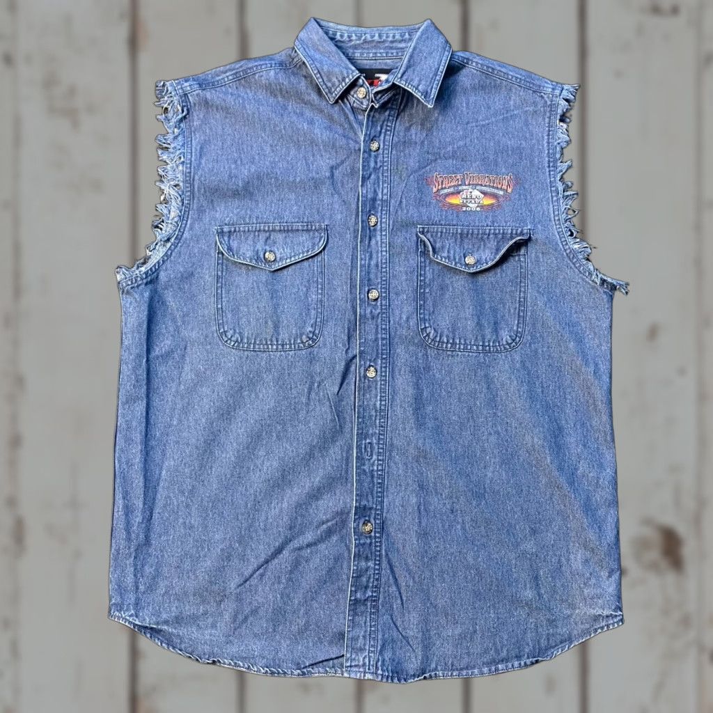 Denime VINTAGE Twin V Motorcycle Apparel Street Vibrations 2006 Reno NV Denim Blue Sleeveless Button-Up Shirt L Boys/Men? Size US L / EU 52-54 / 3 - 1 Thumbnail