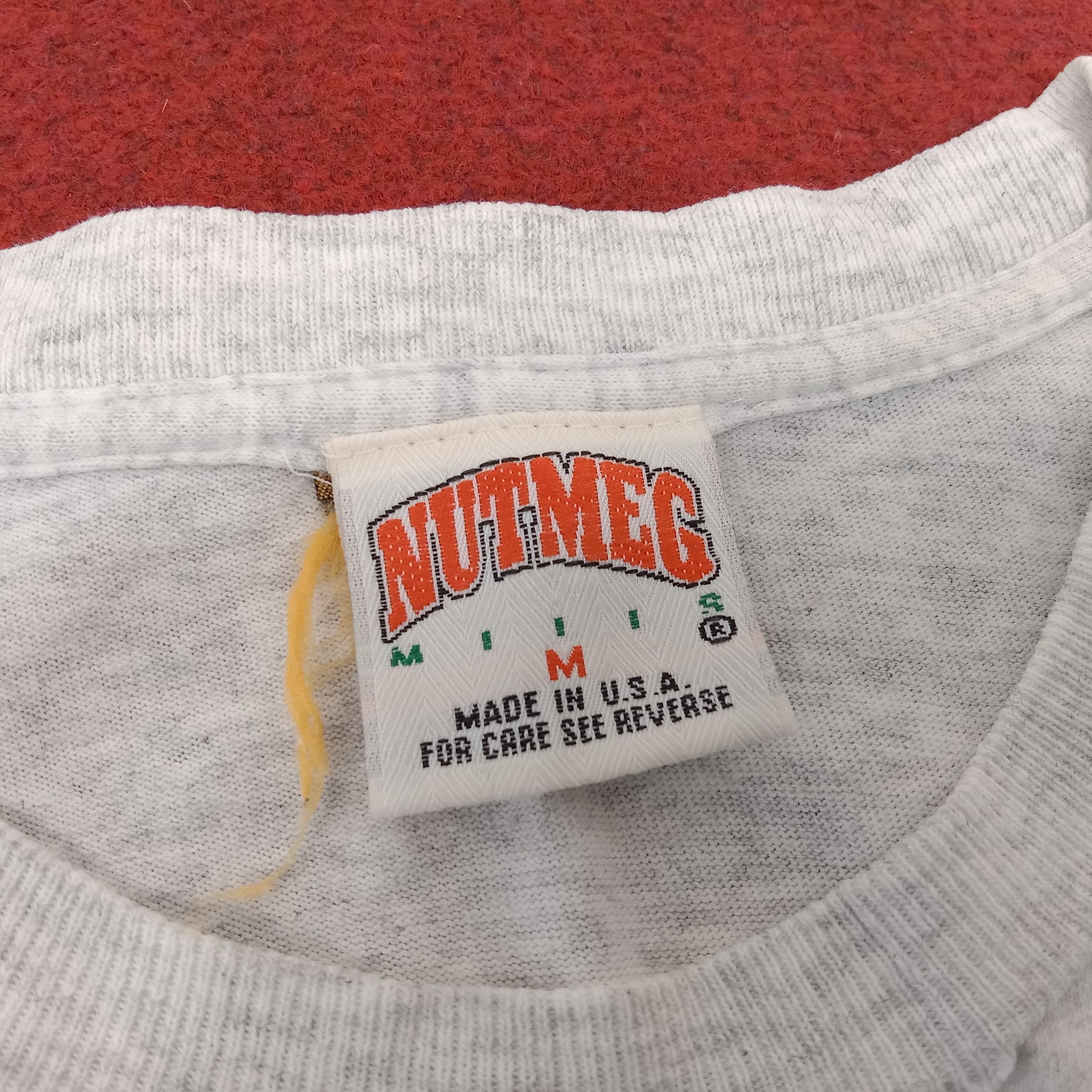 NBA × Nutmeg × Vintage Chicago Bulls Professional Basketball Team Vintage Tshirt Size US M / EU 48-50 / 2 - 10 Thumbnail