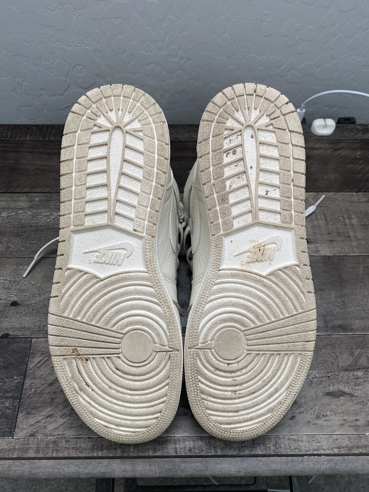 Jordan Brand Jordan 1 Sail Size US 6.5 / EU 39-40 - 5 Thumbnail