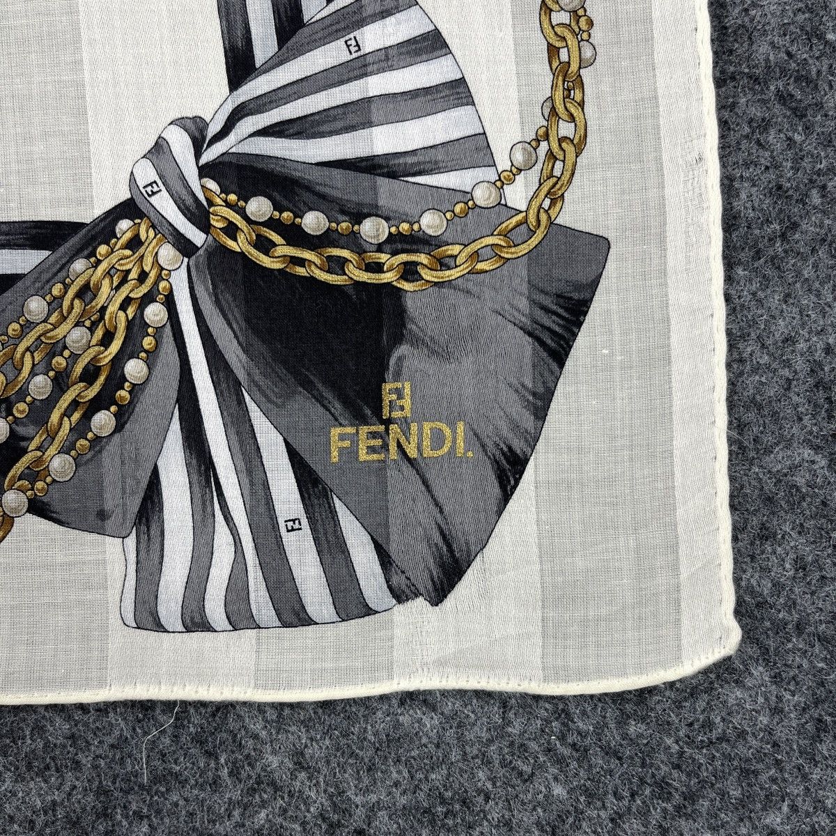 Vintage Fendi Handkerchief / Neckerchief / Headscarf B1777 Size ONE SIZE - 2 Thumbnail